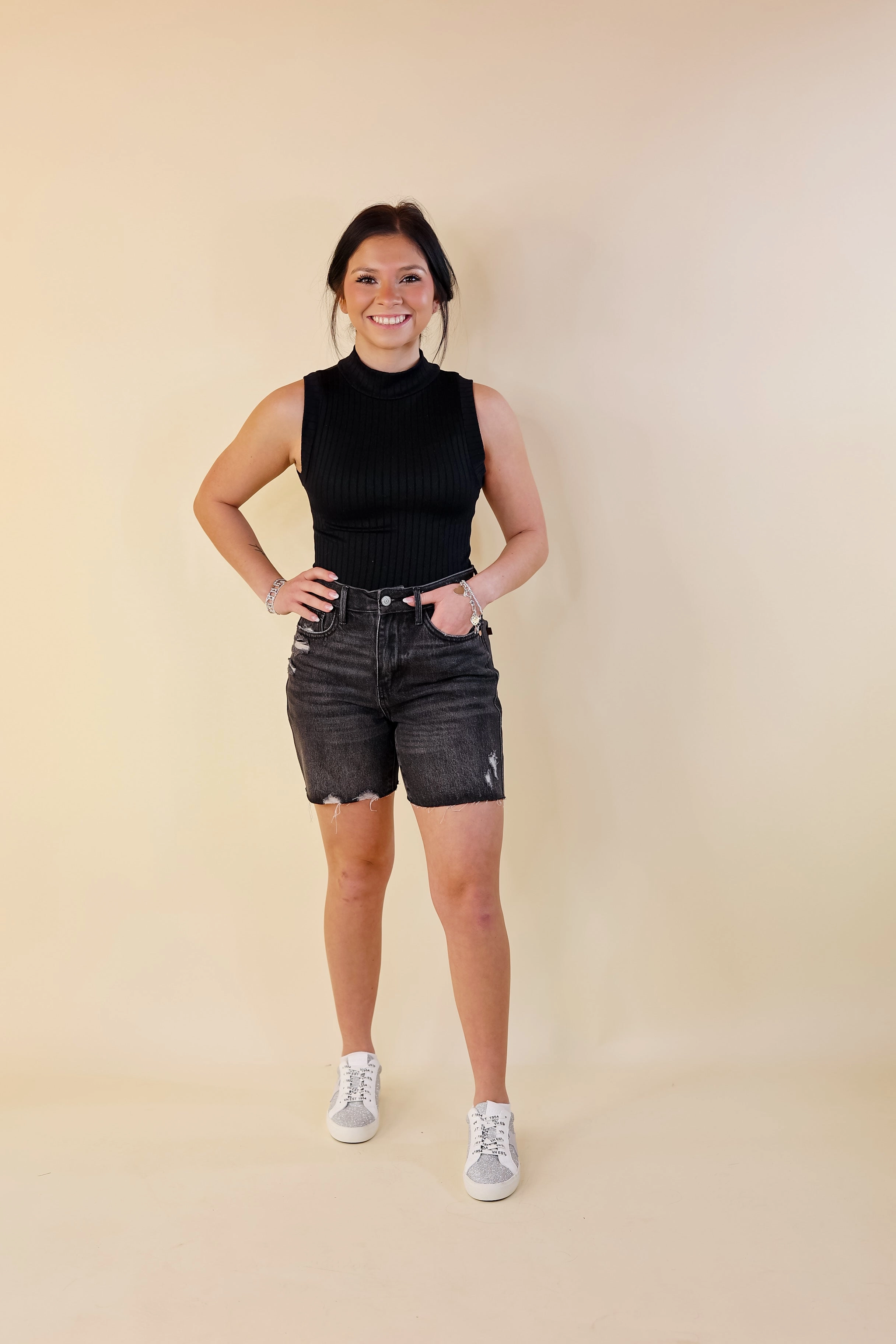 WaterRepellentCoating Judy Blue | Everyday Ease Rigid Magic Mid Thigh Raw Hem Shorts in Black Wash