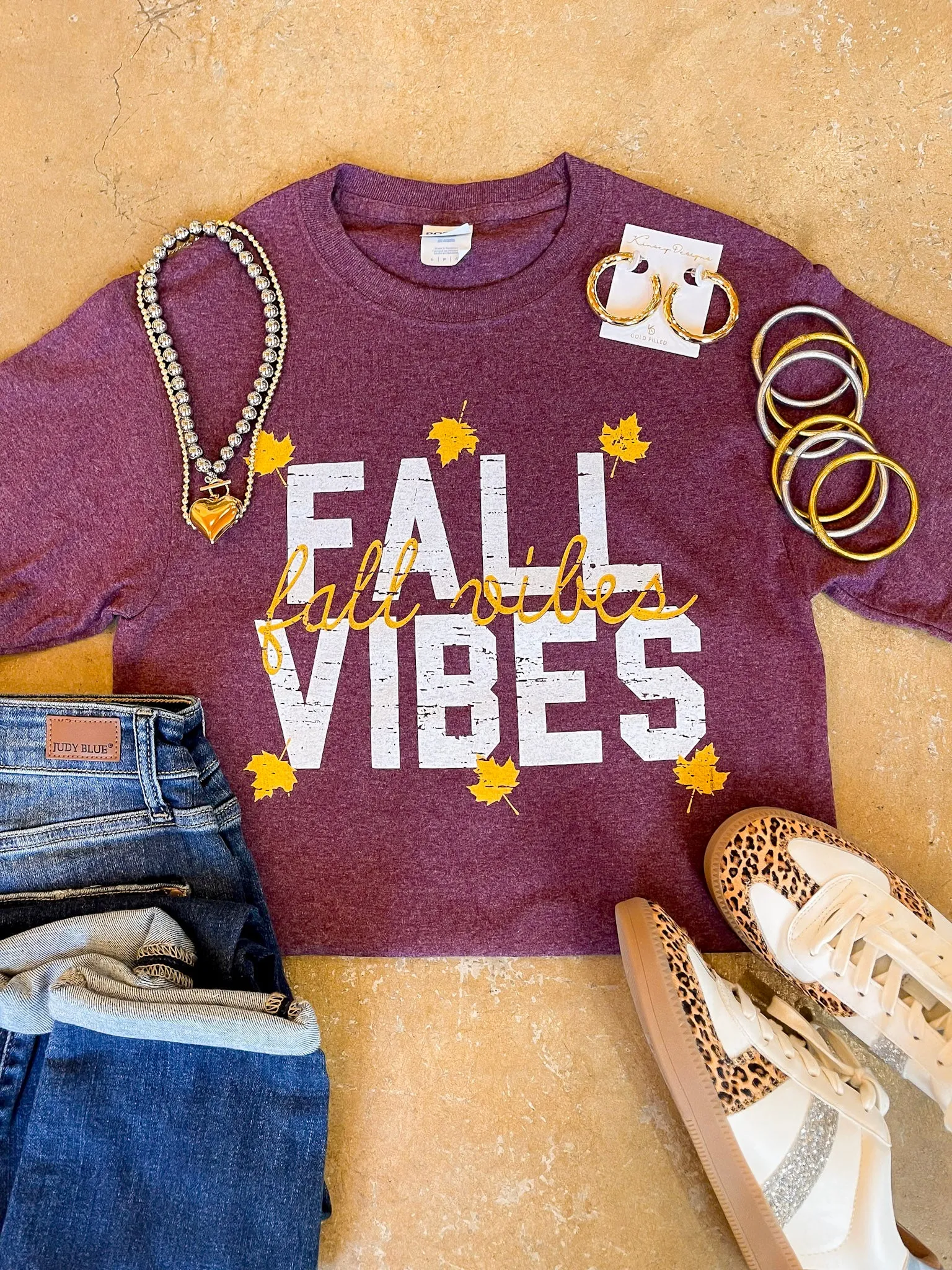 Autumn State of Mind Fall Vibes Short Sleeve Graphic Tee in Heathered Maroon ThermalRegulating