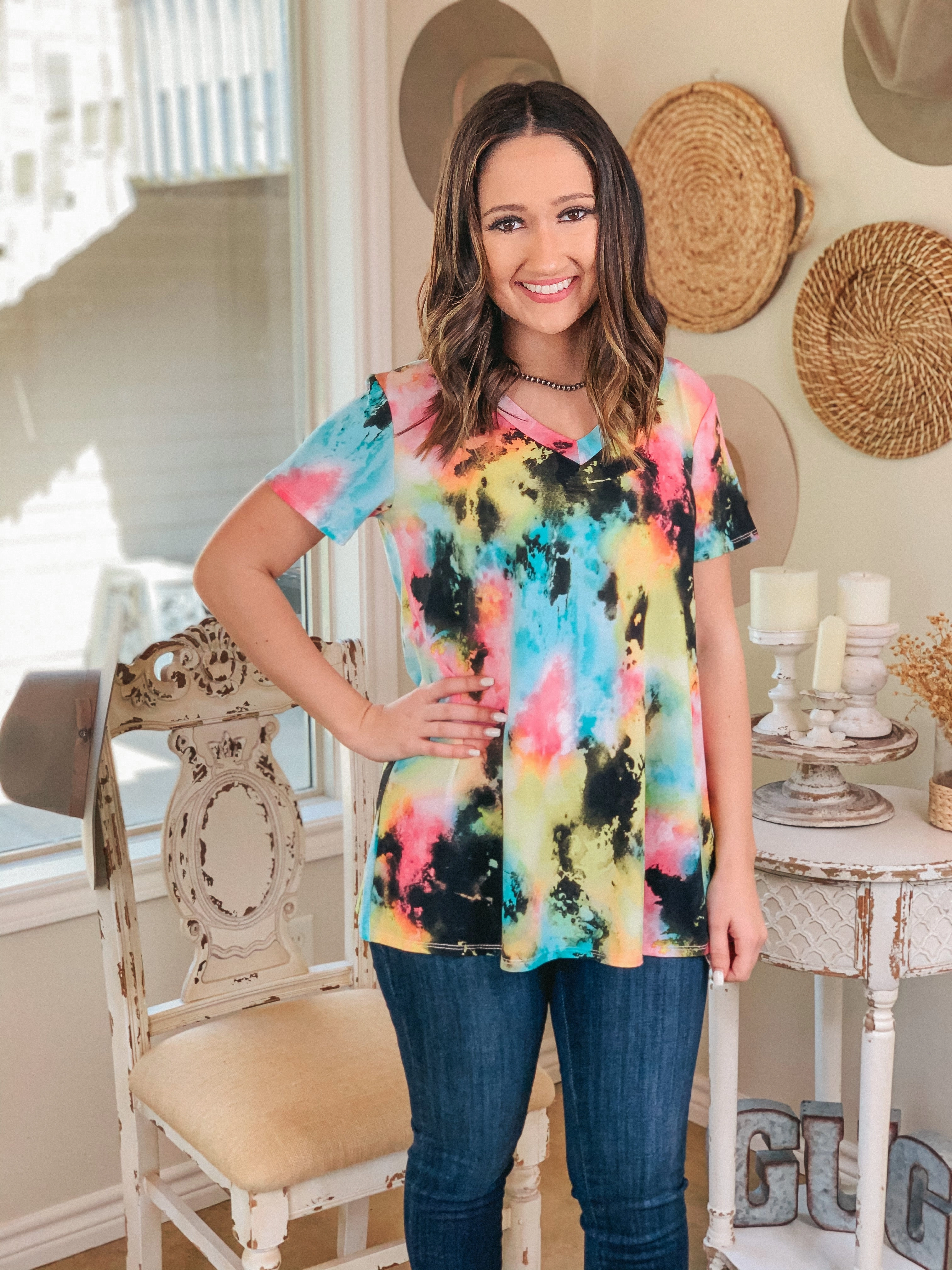 Last Chance Size Small | Keep Things Simple Tie Dye V Neck Tee in Black Multi Romance Fit