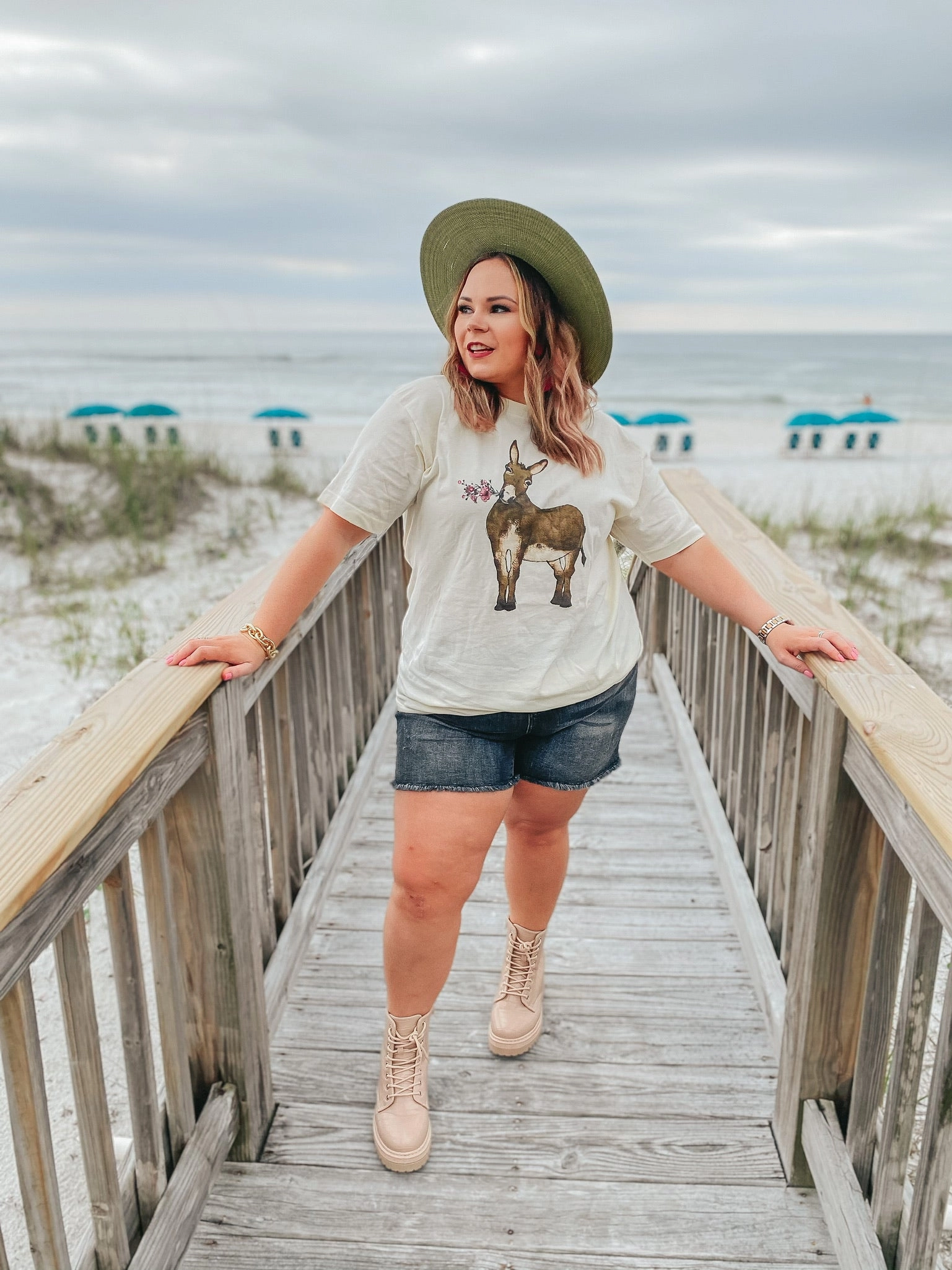 Elastic cuffs Kind Soul Bouquet Burro Graphic Tee with Pink Crystal Accents in Ivory