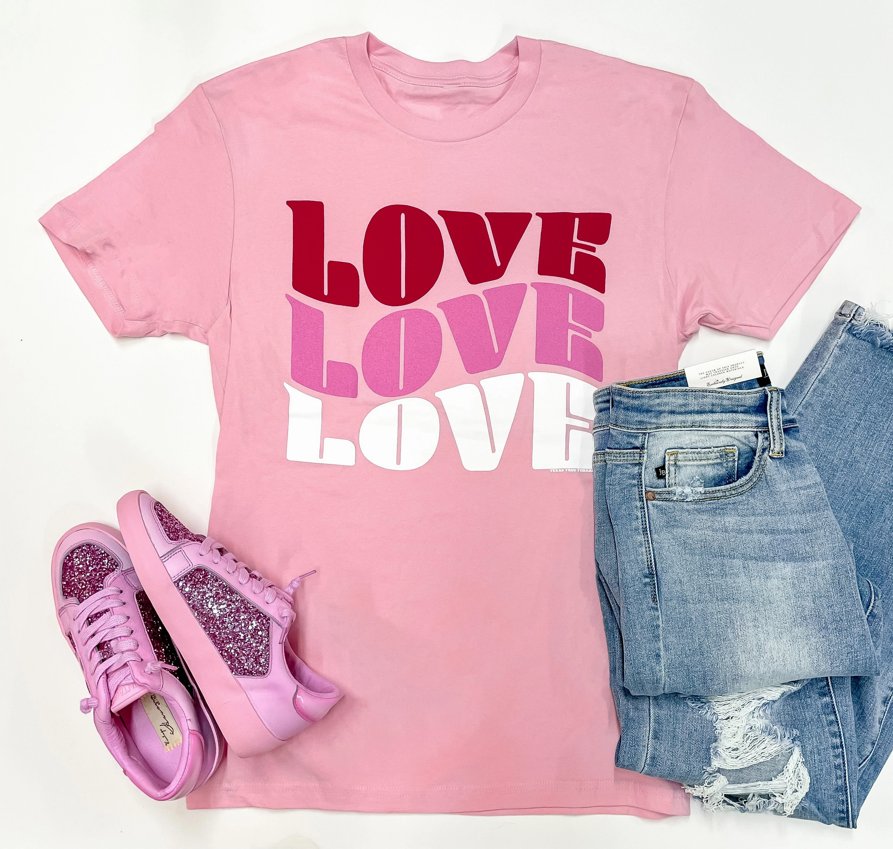 Groovy Love Short Sleeve Graphic Tee in Light Pink Quick Change