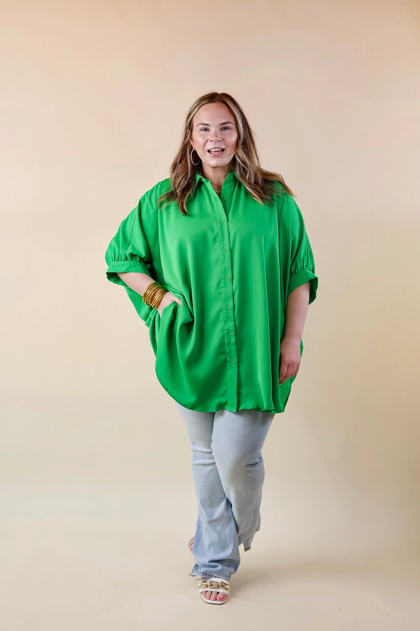 City Lifestyle Button Up Half Sleeve Poncho Top in Green FourWay Stretch Fabric