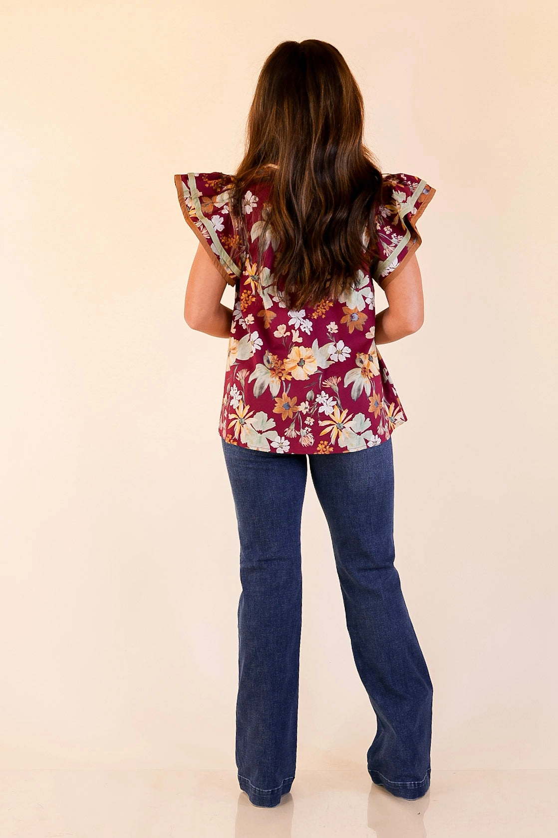 Statement Maker Smooth Cotton Blend Fresh Perspective V Neck Floral Top with Ruffle Cap Sleeves in Maroon