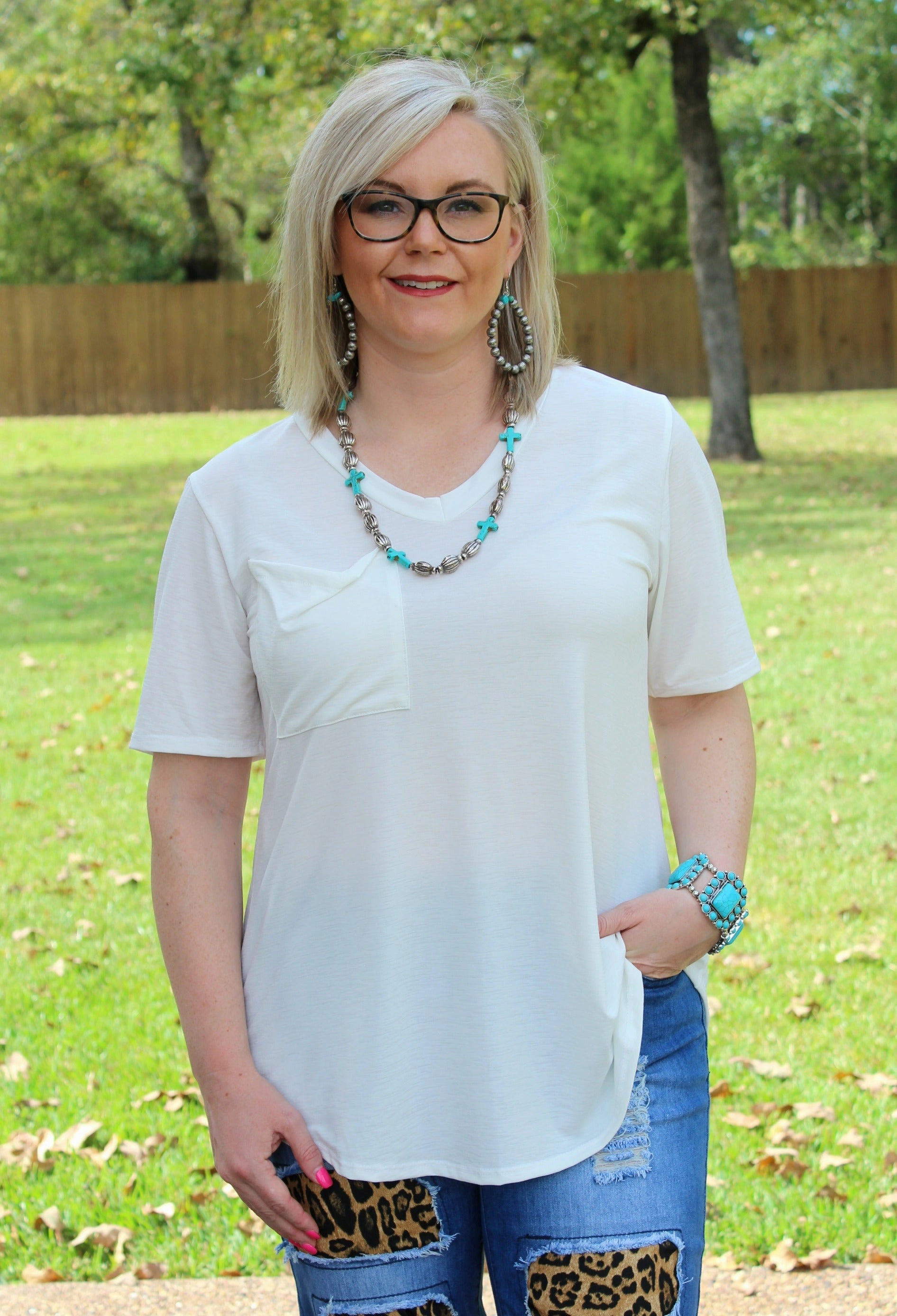 Handmade Glow QuickDrying Fiber Last Chance Size 3XL | Just Right Short Sleeve Pocket Tee in Off White