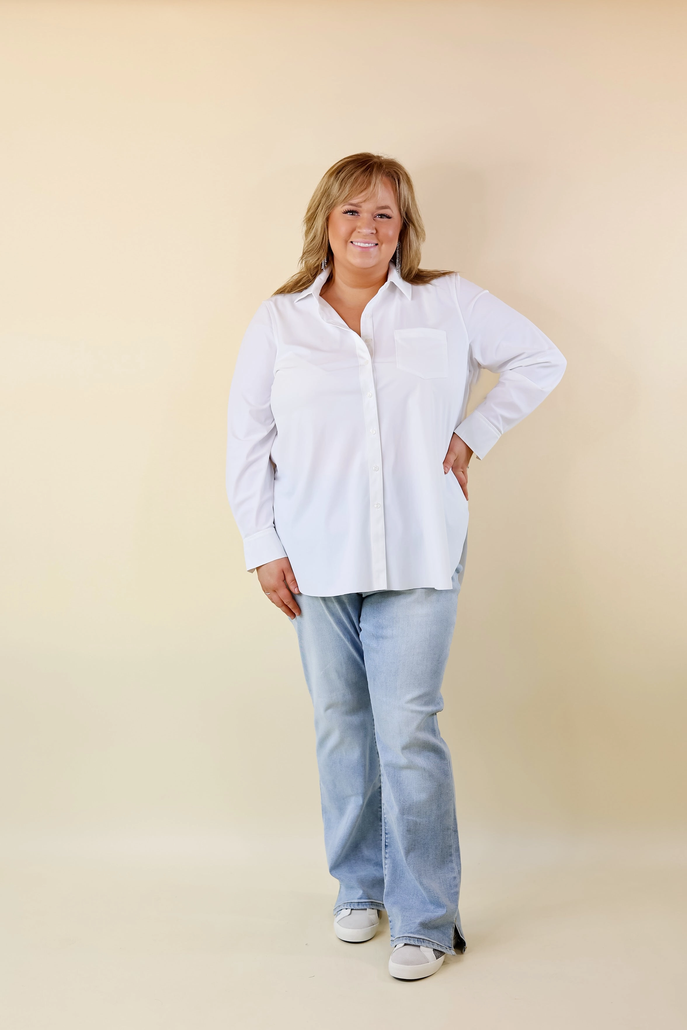 Lyss?? | Schiffer Button Down Dress Shirt in White Everyday Fashion Striped Design