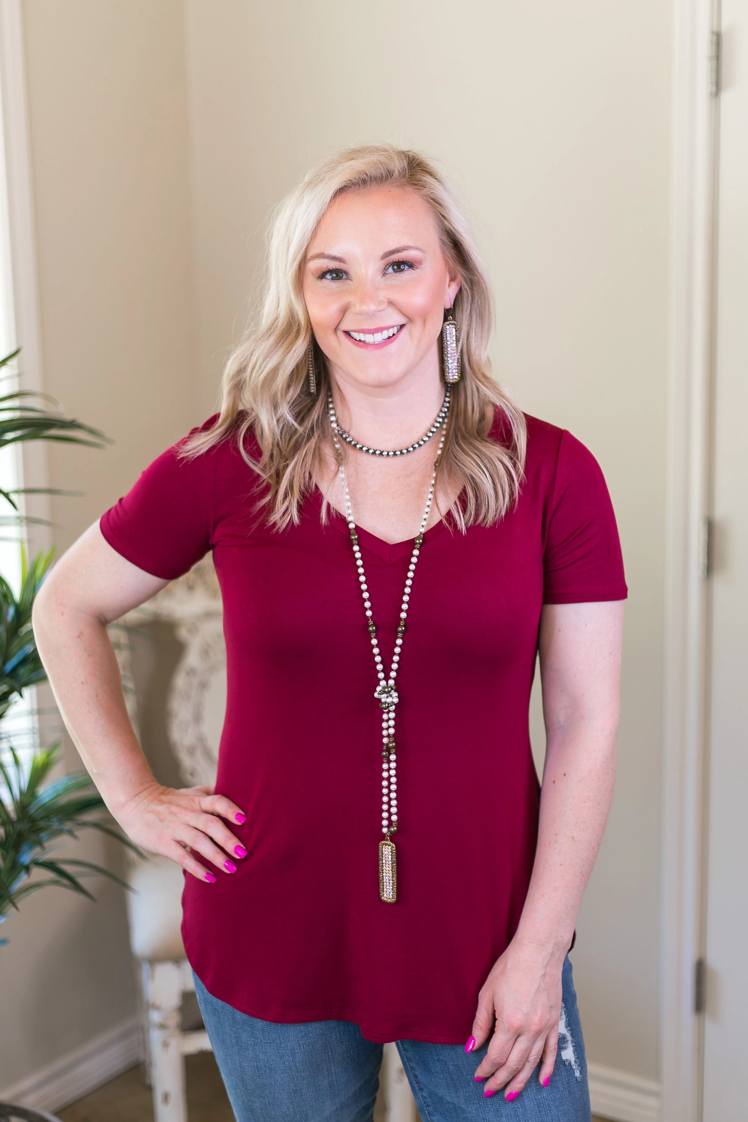 ReinforcedStitching MultiPocket Simply The Best V Neck Short Sleeve Tee Shirt in Maroon