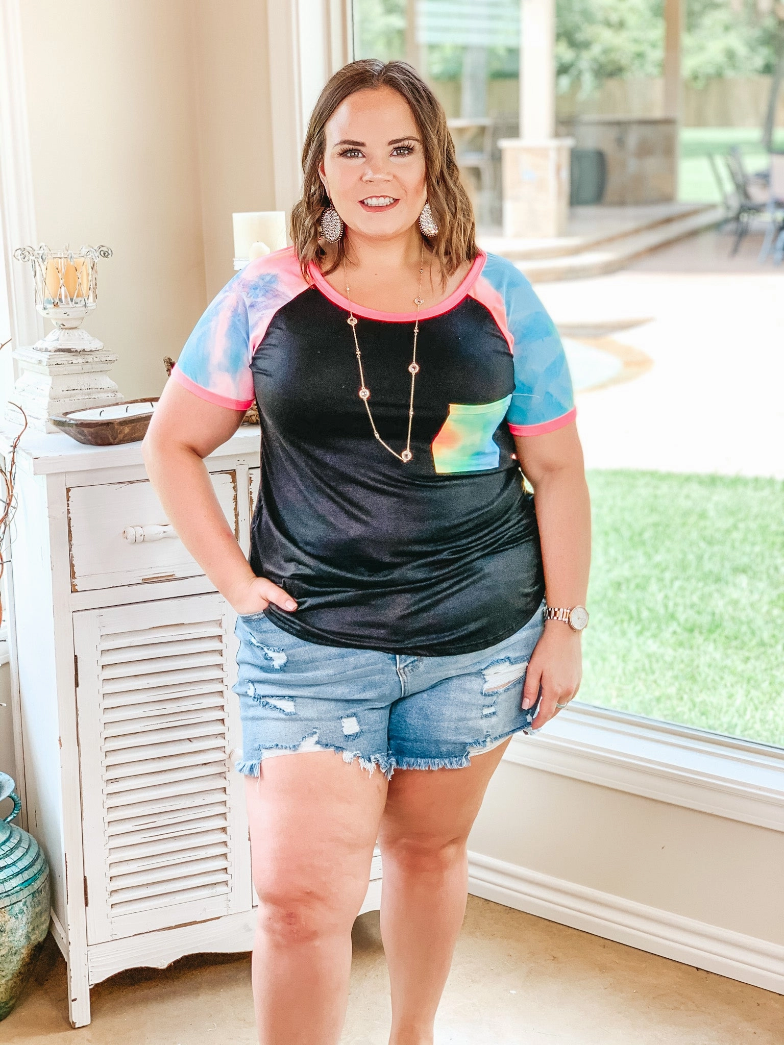 Last Chance Size Small | Sunshine in My Pocket Tie Dye Sleeve and Pocket Tee in Black Relaxed Jeans