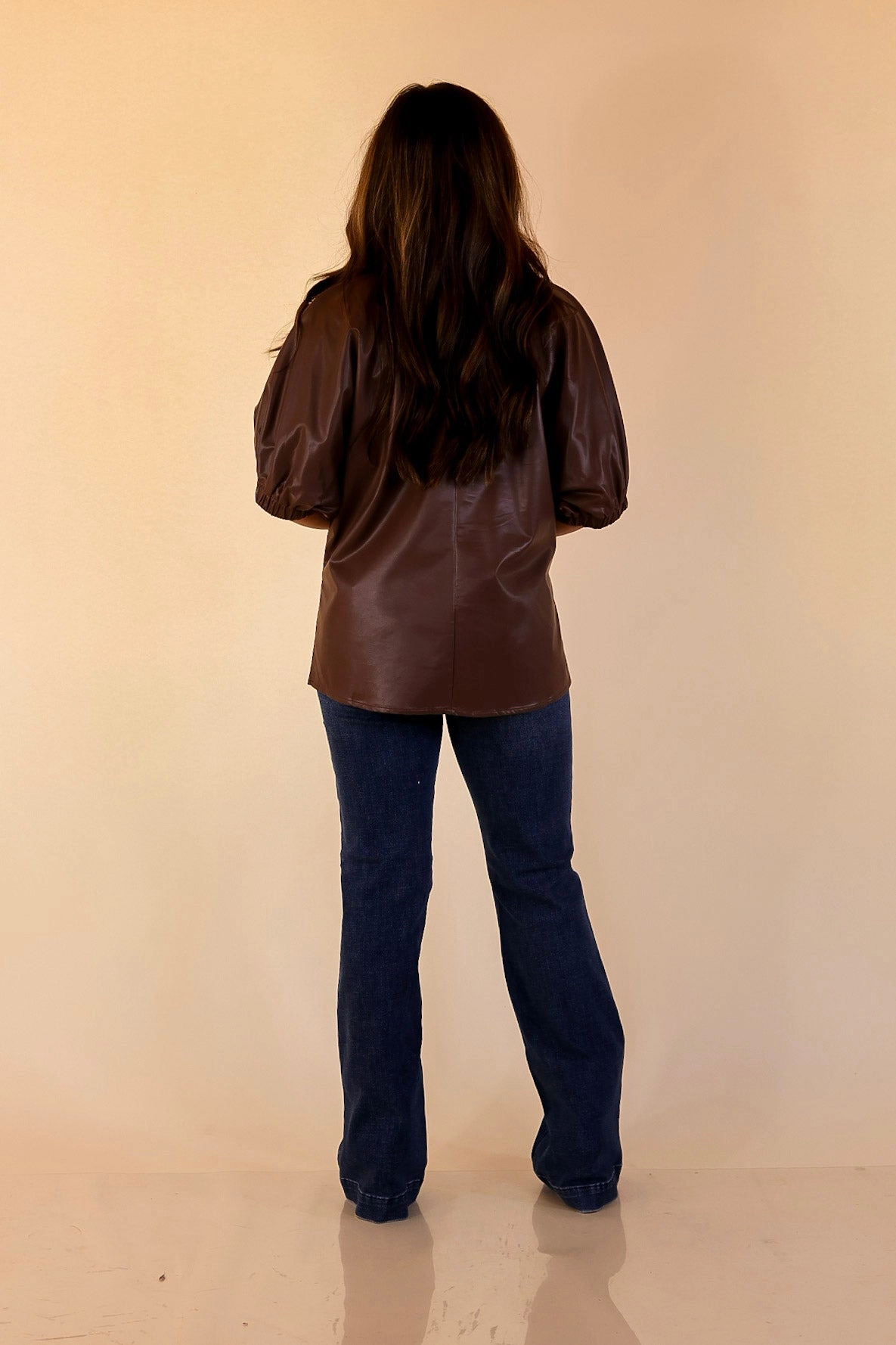 Anti Pilling Surface Effortlessly Cool Faux Leather Top with Short Balloon Sleeves in Chocolate Brown