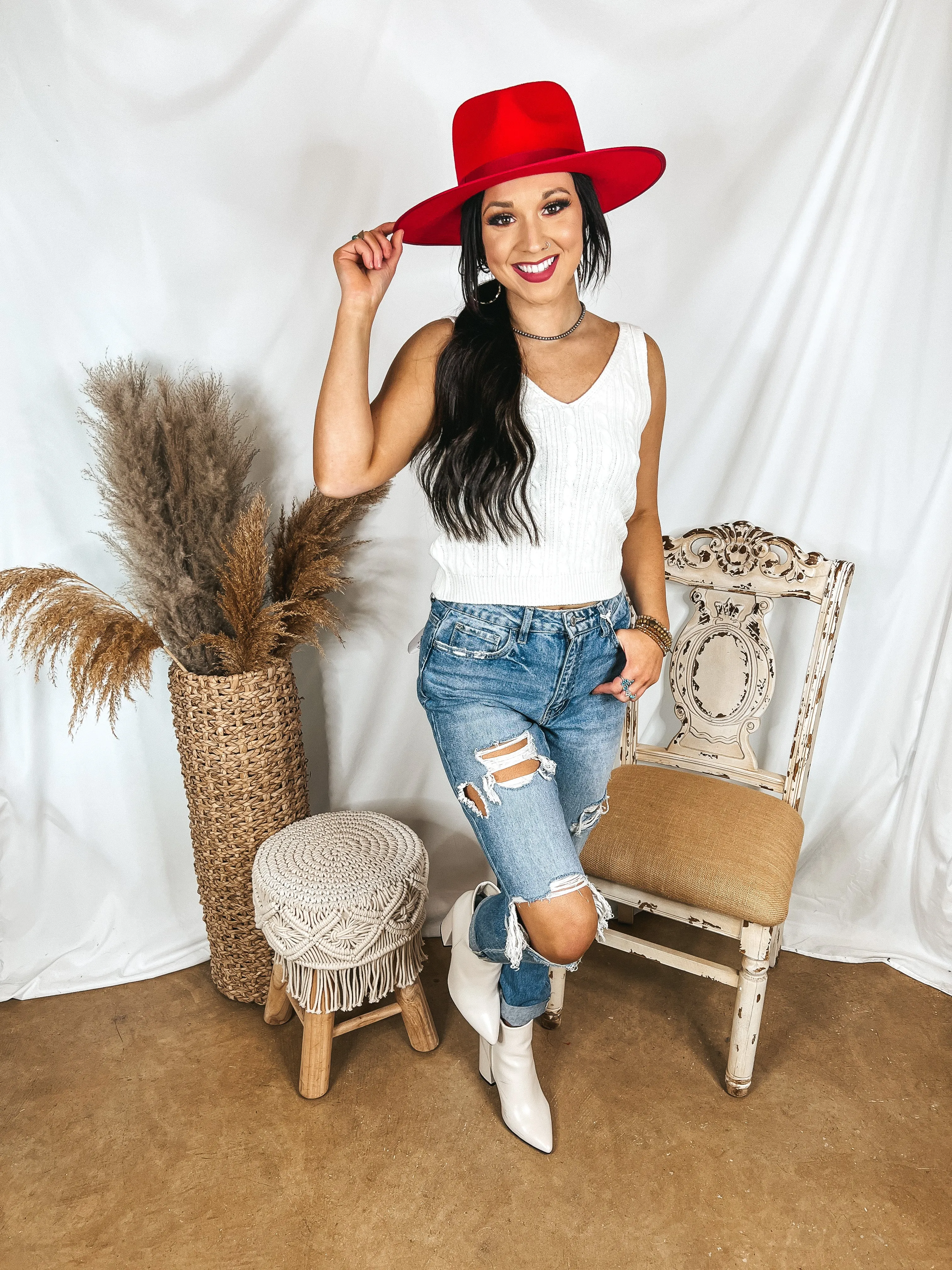 BondedShoulderTaping sporty wear Forever Famous Cropped Sweater Tank Top in Ivory