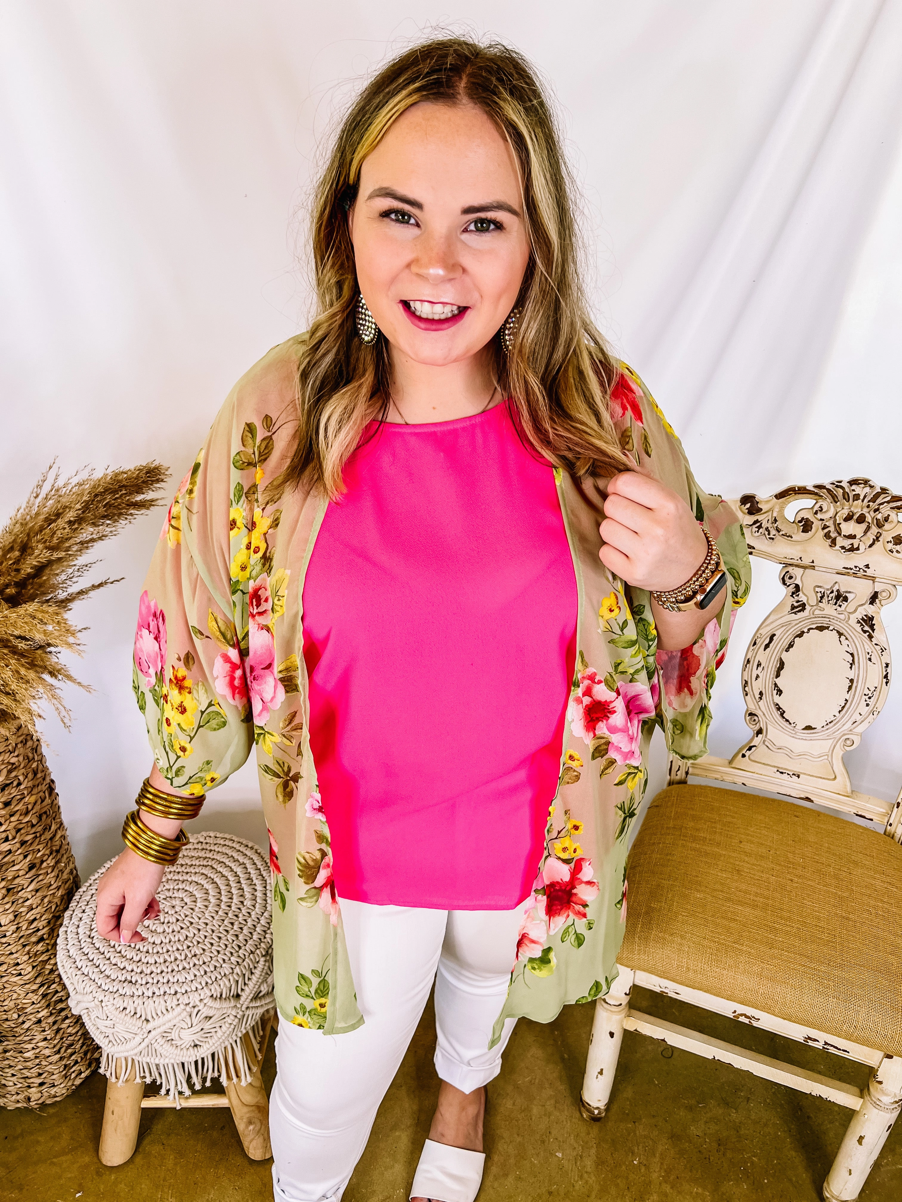 Calm Core Placket Closure Forever Friends Floral Print Short Sleeve Kimono in Dusty Sage Green