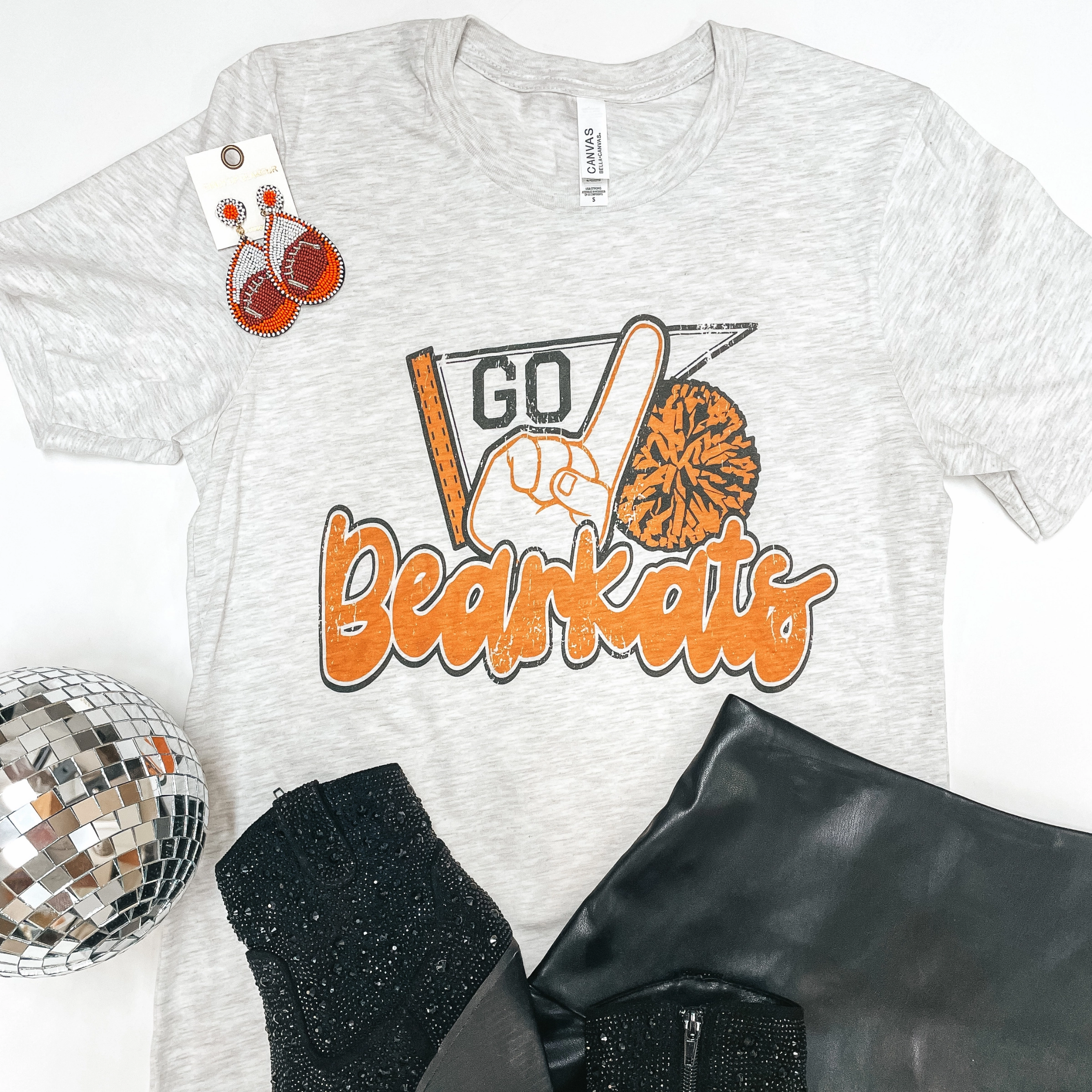 Bearkat Game Day | Go Bearkats Short Sleeve Tee Shirt in Heather Grey Light Pants