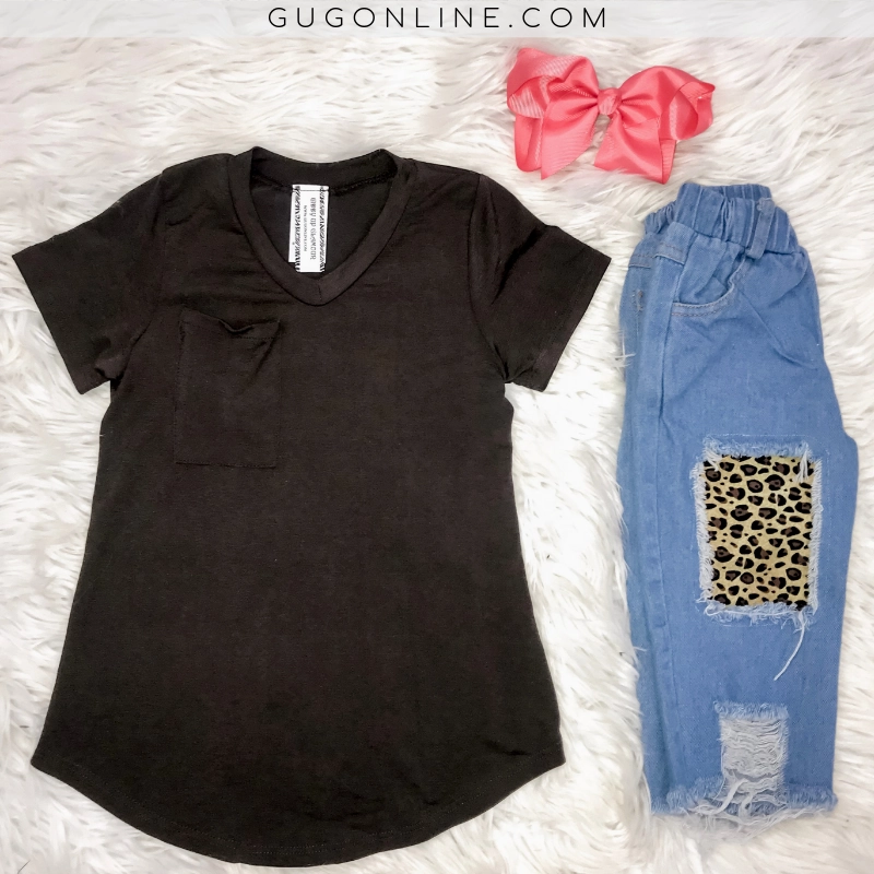 Cozy Fashion Kids Just Right Short Sleeve Pocket Tee in Chocolate Brown