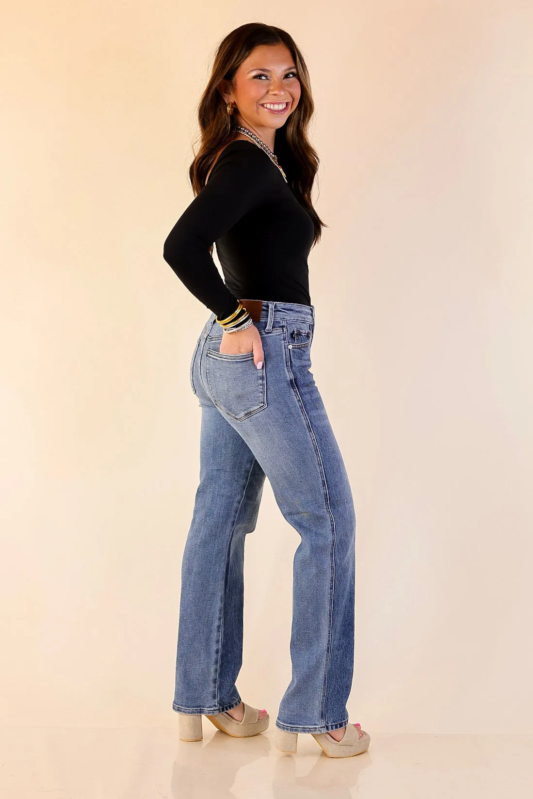 Judy Blue | Simply Styled Rigid Magic Button Fly Slim Straight Jeans in Medium Wash Light Jacket