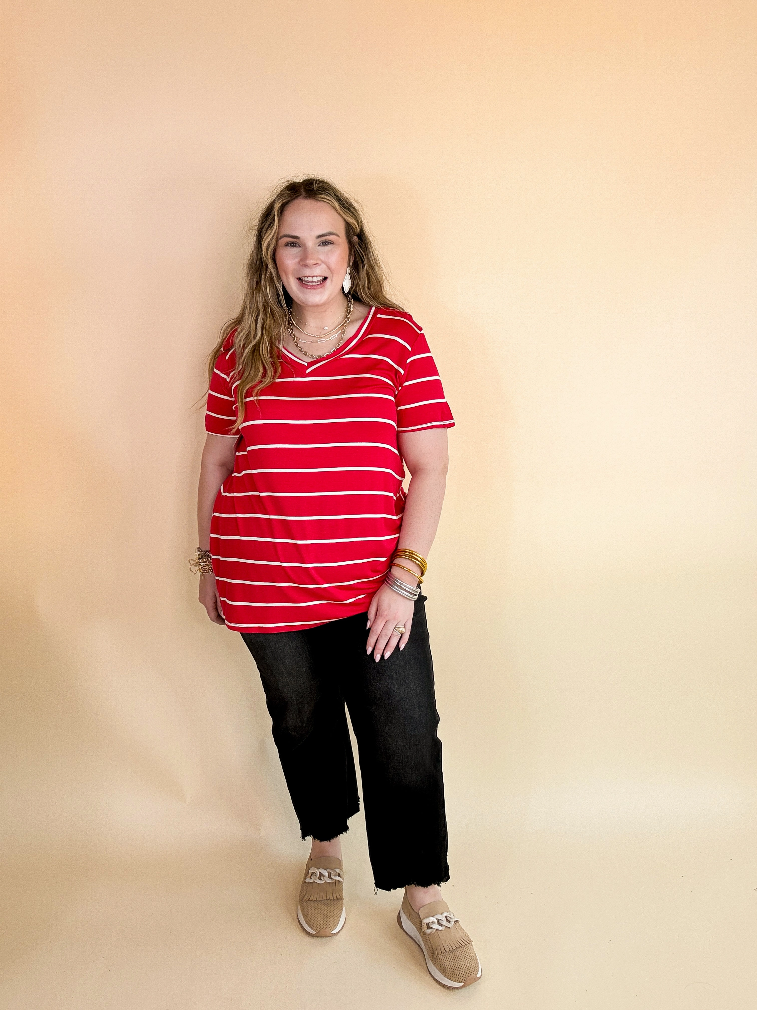 SlipResistantHem Outdoor Footwear Keep Things Casual Striped V Neck Tee in Red