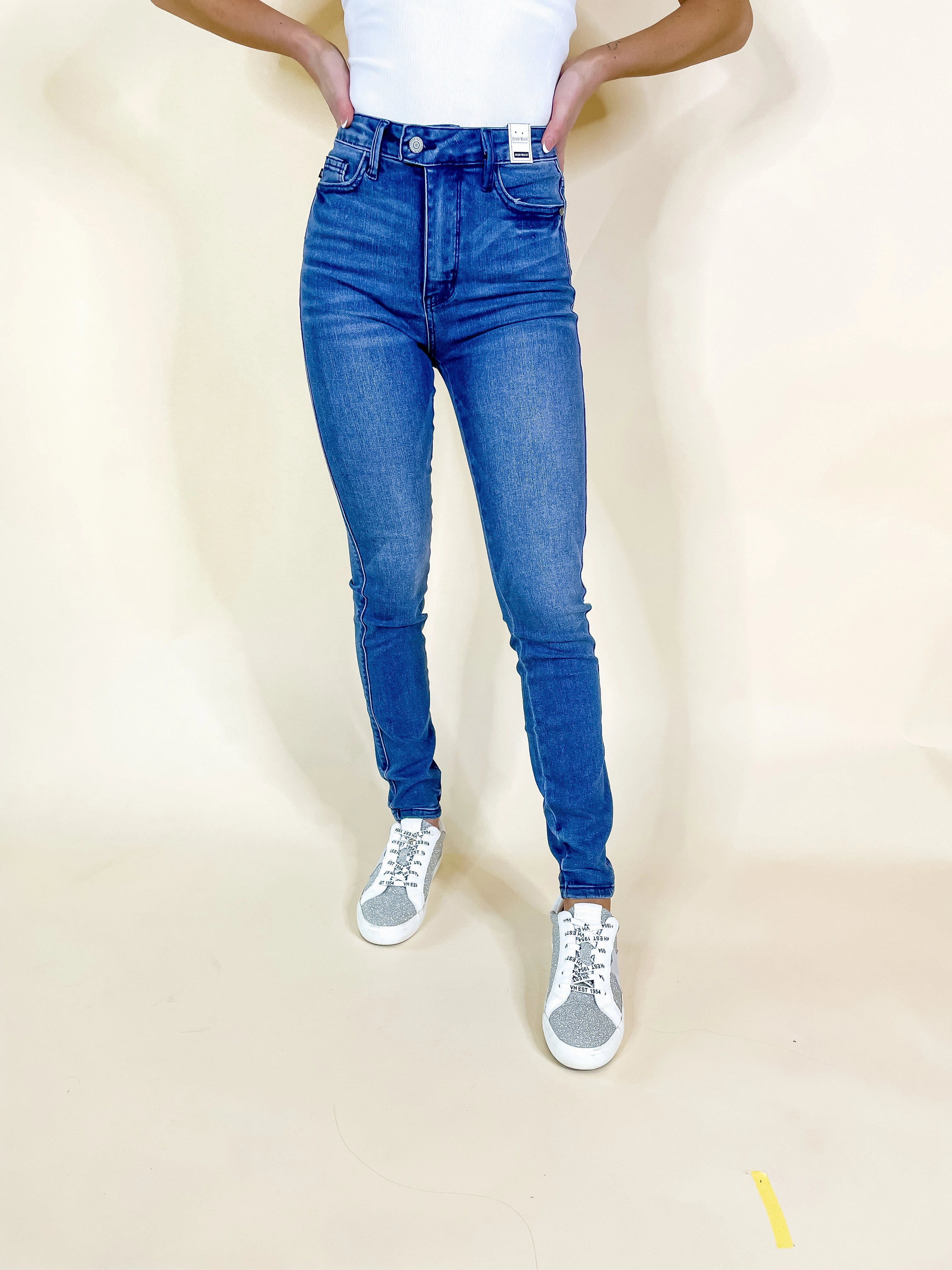 Ethical Mode Last Chance Size 0 & 1 | Judy Blue | Faithful Friend Control Top Skinny Jeans in Cool Medium Wash