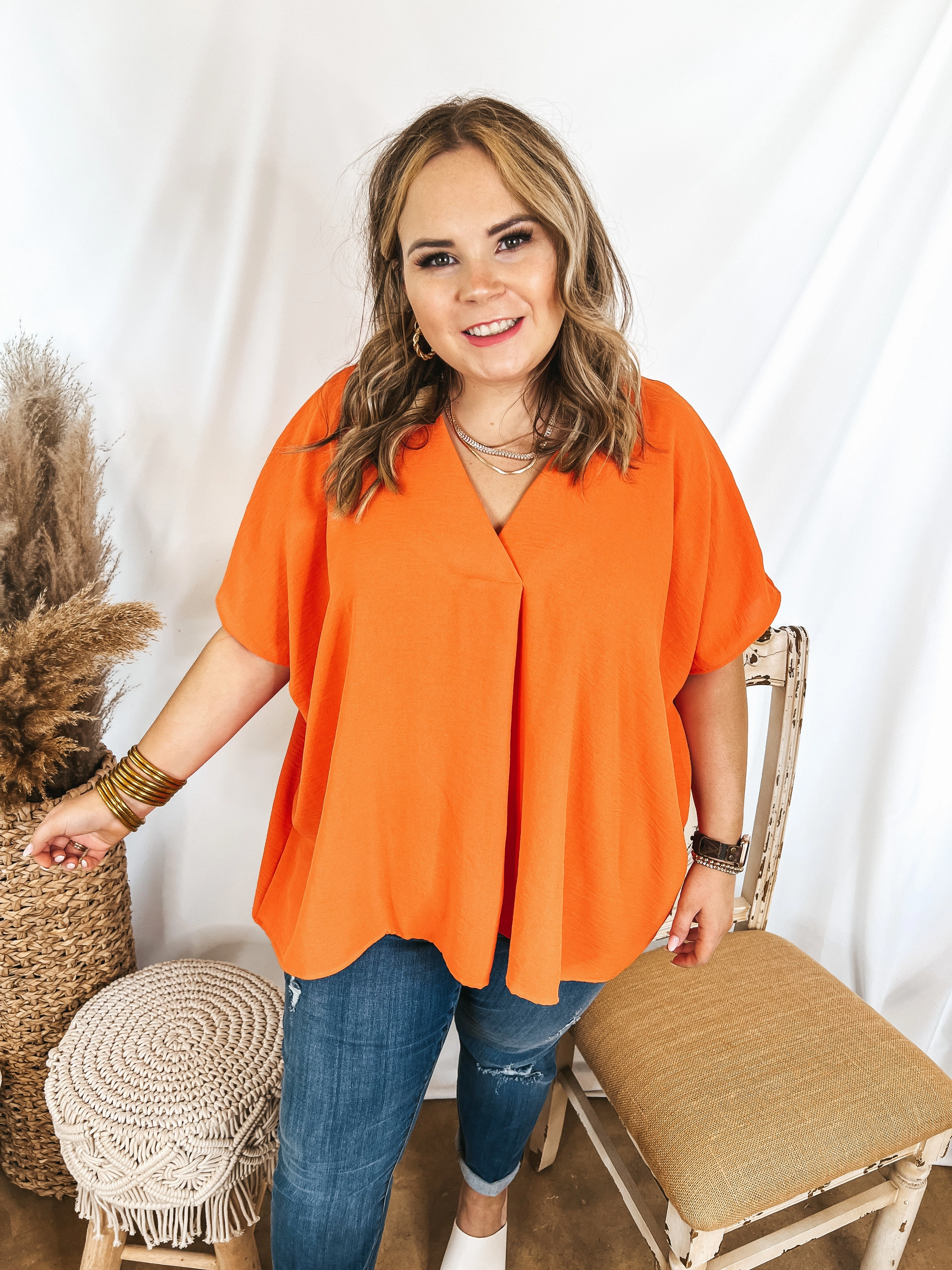 Minimal Mood Sea Fit Last Chance Size S & XL | Weekend Out V Neck Placket Short Sleeve Top in Orange