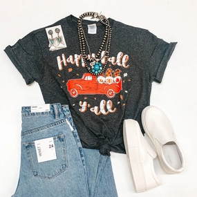 Last Chance Size Small | Happy Fall Y'all Gnome Short Sleeve Graphic Tee in Heather Grey SeamlessPockets