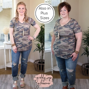 Neo Mode Last Chance Size Small | Simply The Best V Neck Short Sleeve Tee Shirt in Camouflage