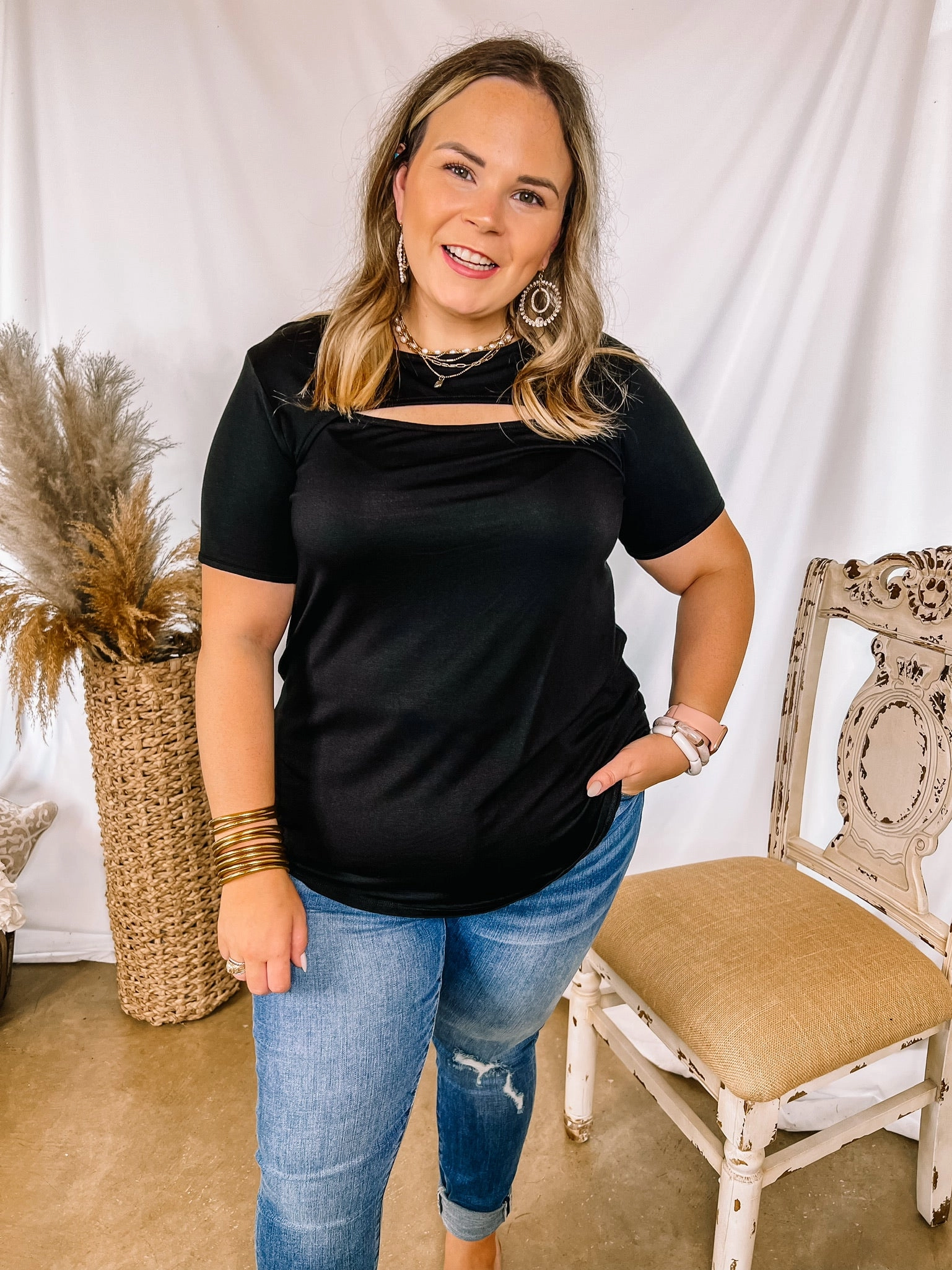 Last Chance Size Small | Sneak Peak Keyhole Short Sleeve Top in Black Youth Glow