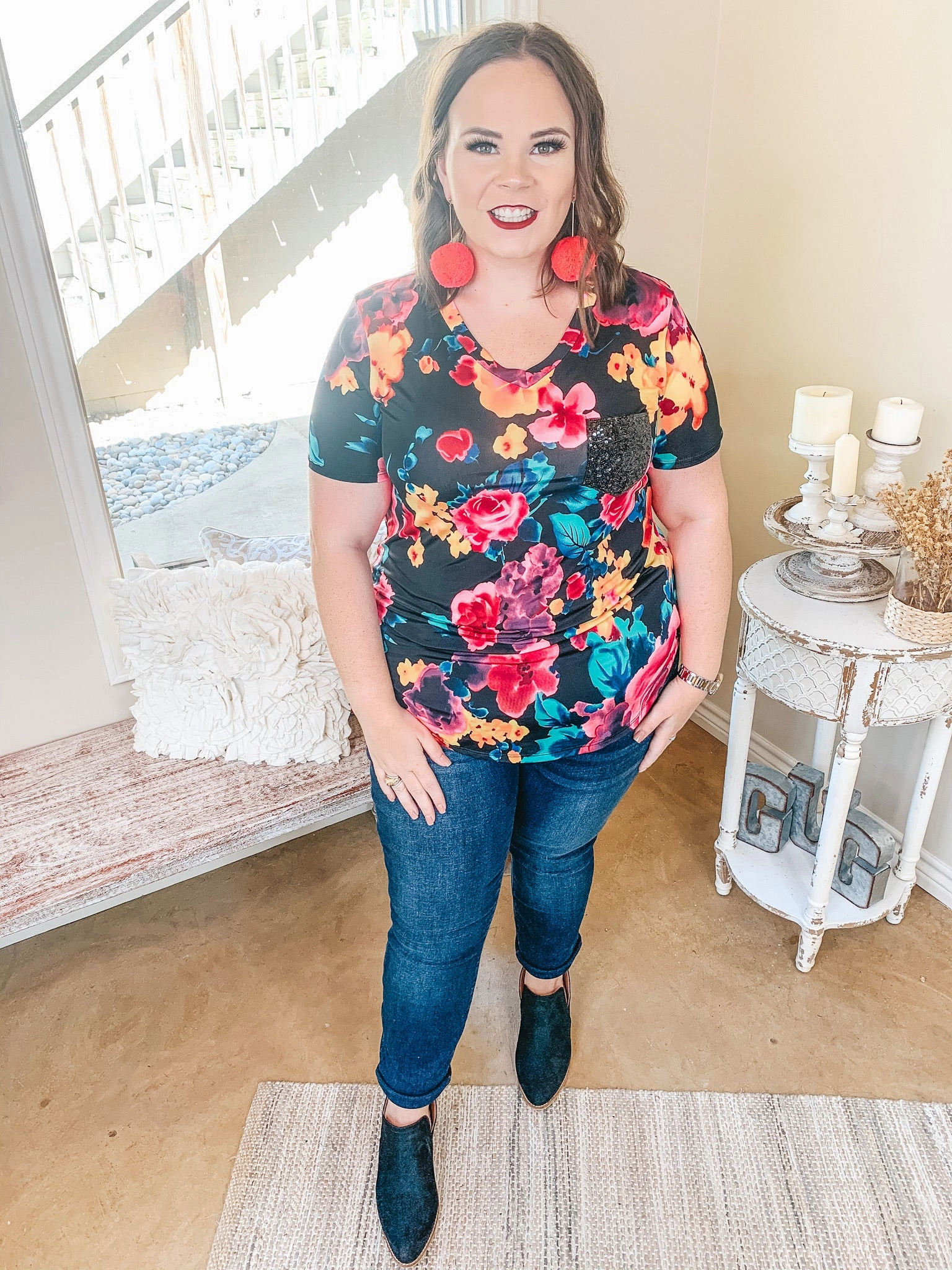 Last Chance Size Small | Sparkle Just Right Floral Sequin Pocket Tee in Black Elegant Pants Soul Ease