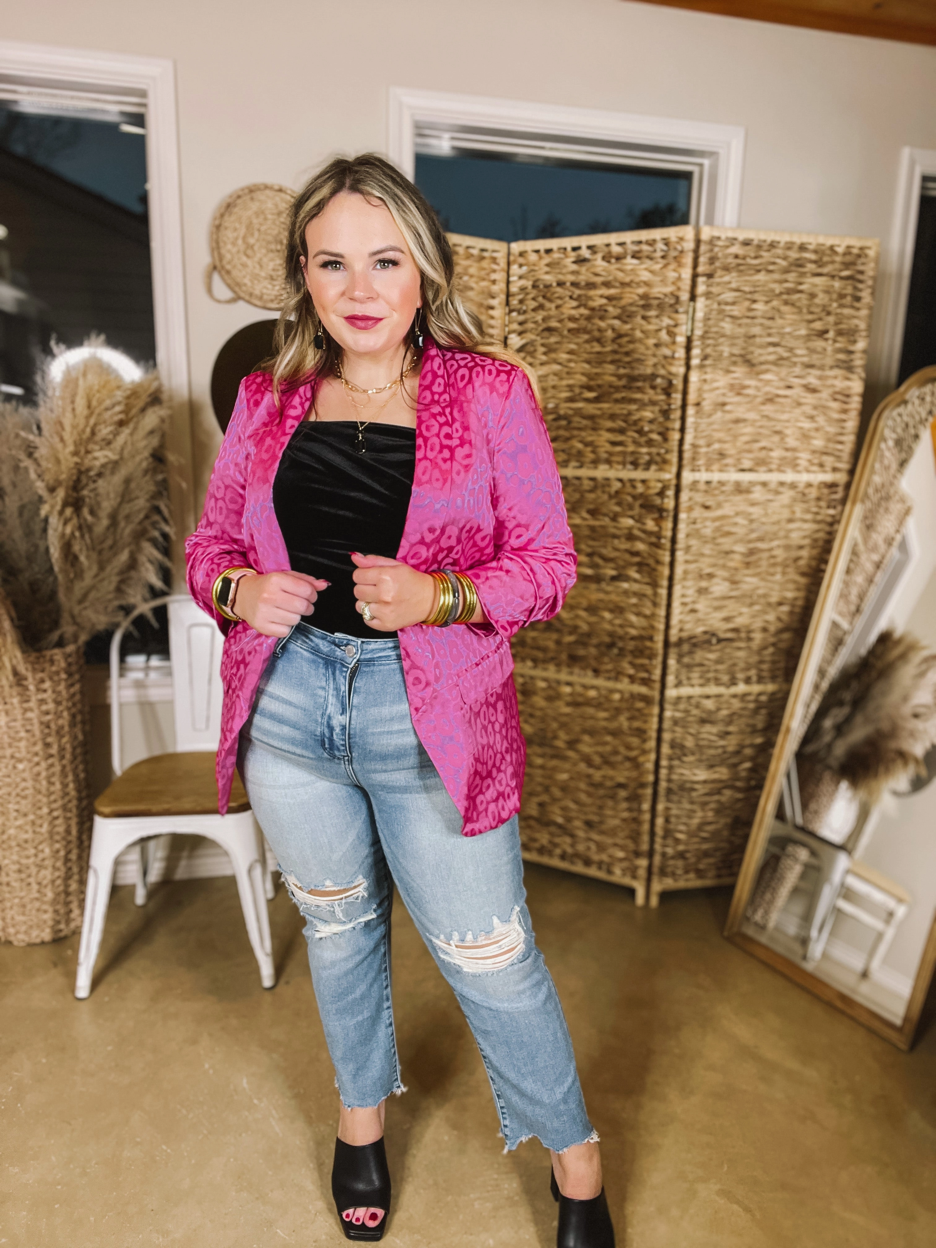 SkinFriendlyElastic Wave Core Lasting Impression Leopard Print Blazer with Ruched 3/4 Sleeves in Hot Pink