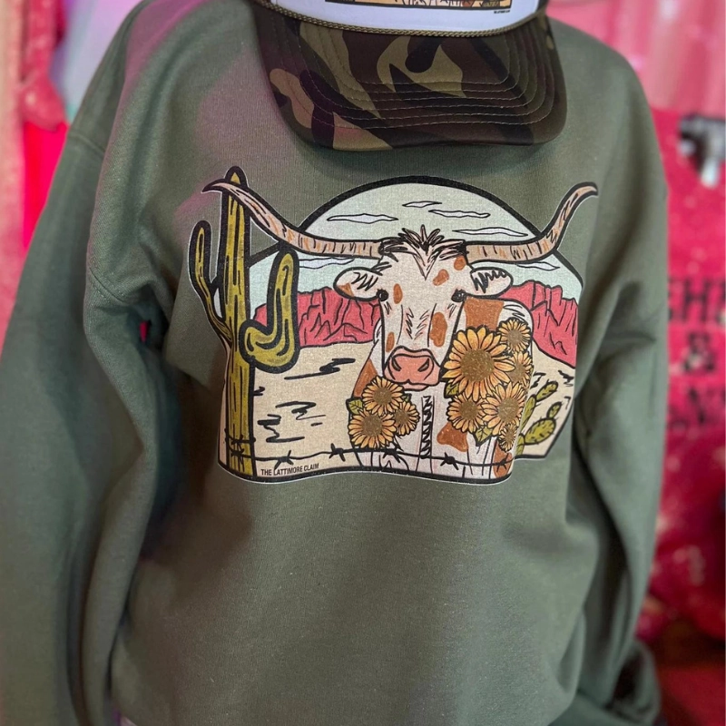 Online Exclusive | Laredo Longhorn Long Sleeve Graphic Sweatshirt in Green Chic And Comfortable