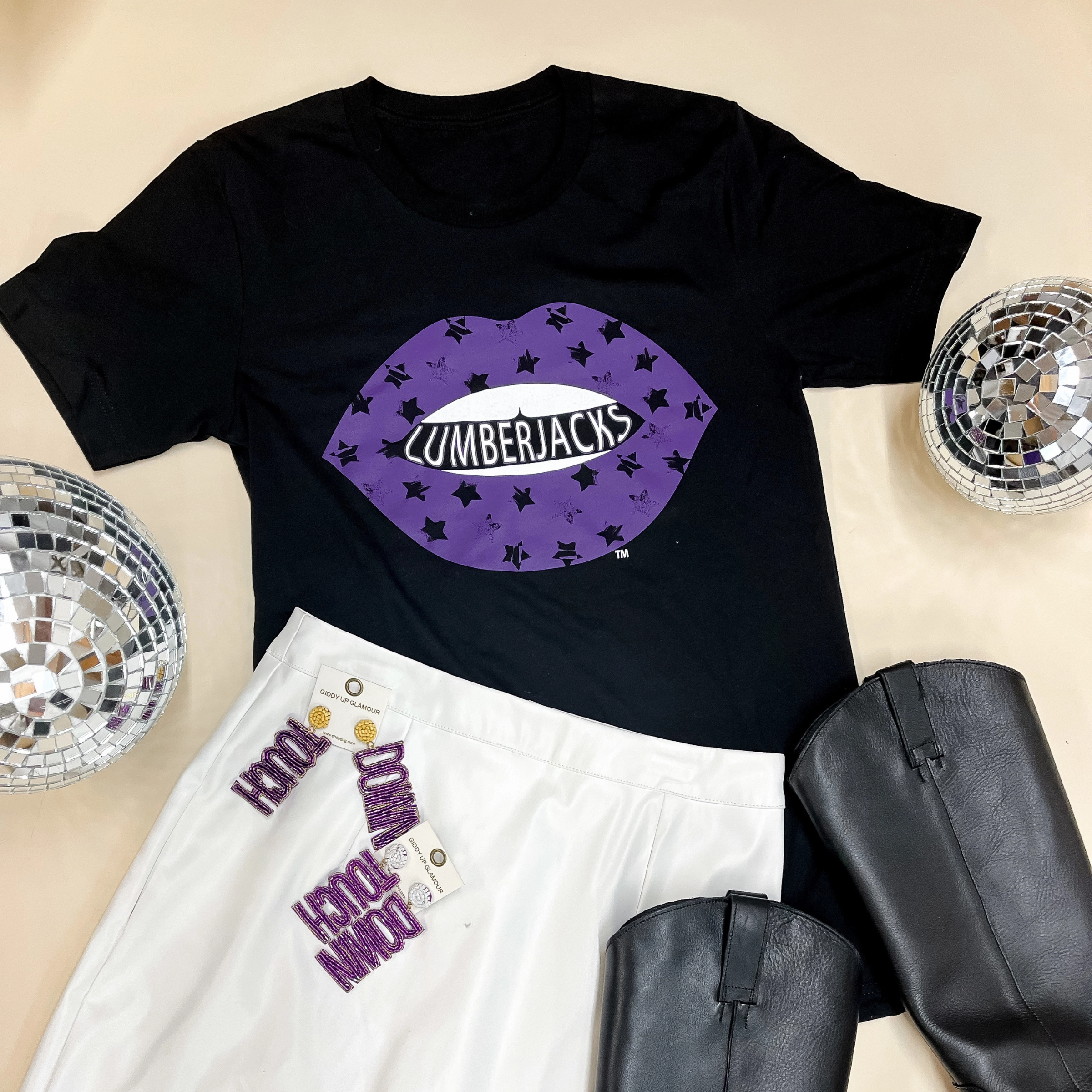 Lumberjack Game Day | Lumberjack Lips Short Sleeve Graphic Tee in Black Body Free Linen Soul