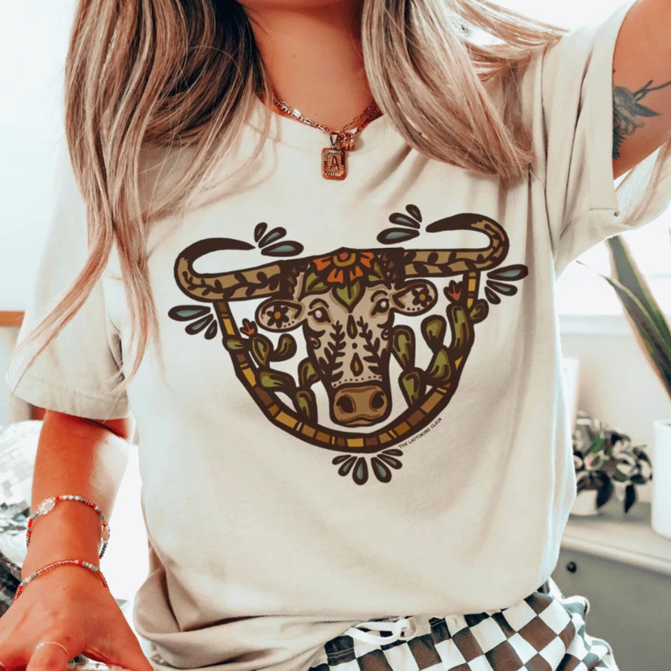 Smart Casual Layered Style Online Exclusive | The Wild Watusi Short Sleeve Graphic Tee in Cream