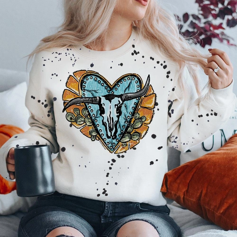 Reinforced Neckline Online Exclusive | Crooked Horn Skull with Turquoise Heart Splatter Paint Long Sleeve Graphic Sweatshirt in White