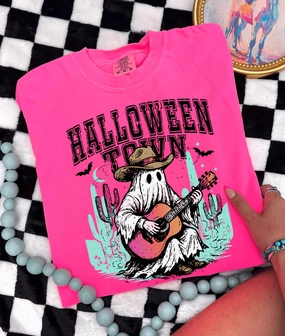 Sporty and Cool Fit Flex Online Exclusive | Halloween Town Guitar Ghost Graphic on Short Sleeve Comfort Color Tee in Hot Pink