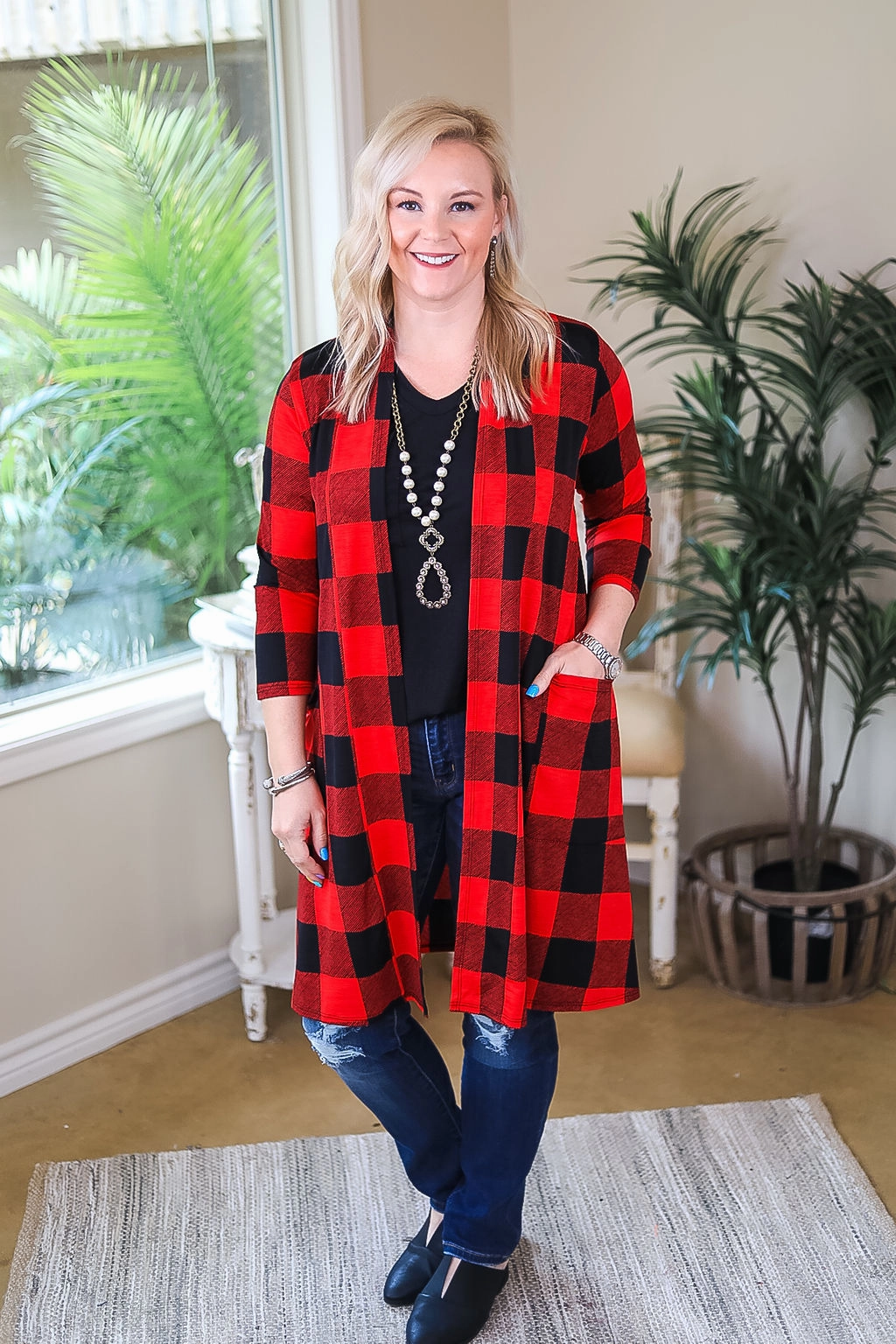 ElasticBinding SnagResistant Weave Last Chance Size Small | So Charming Buffalo Plaid Print Cardigan with Pockets in Red