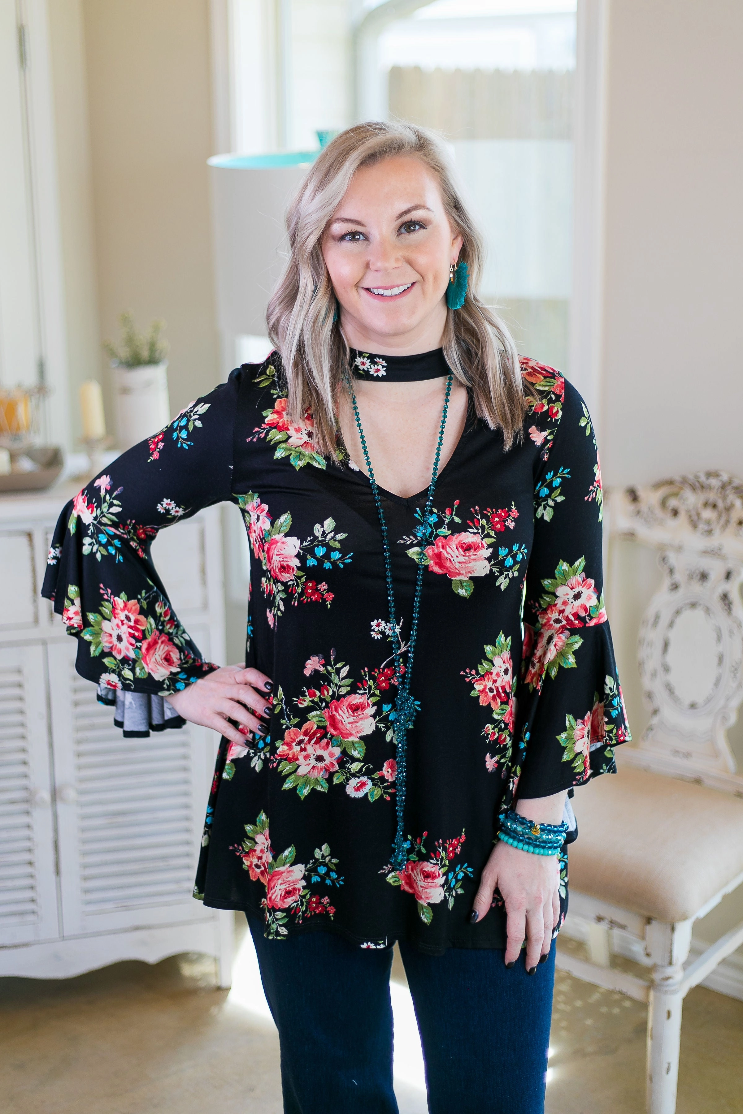 Pure Tone Relax Vibe Last Chance Size Small | Love Philosophy Floral Print Bell Sleeve Top with Keyhole Cutout in Black