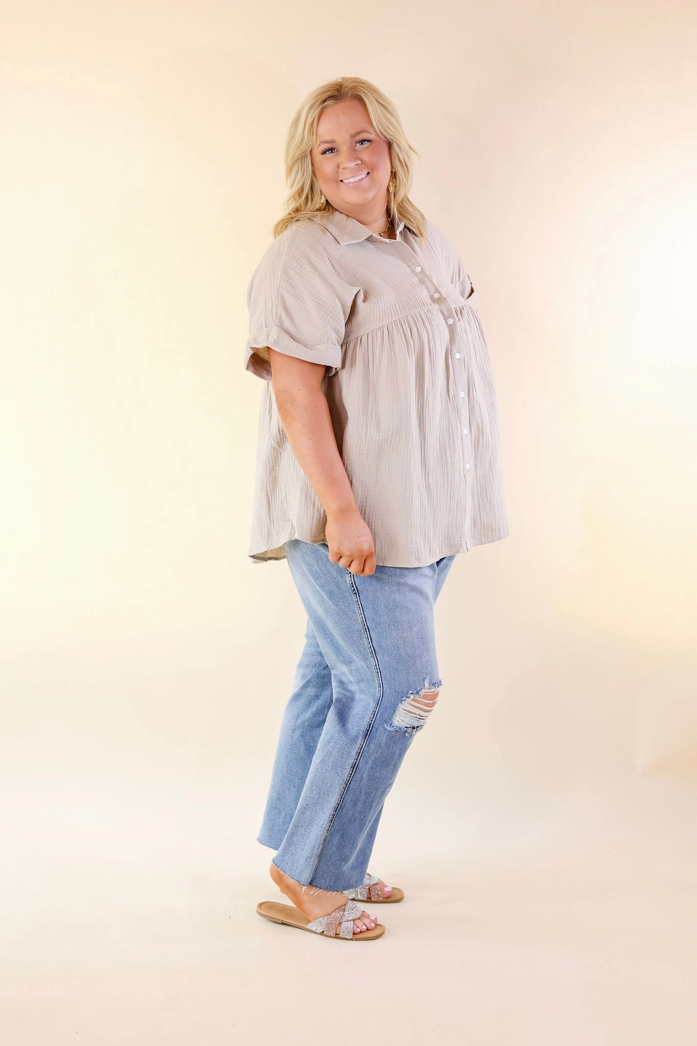 Mellow Mood Collared Button Up Babydoll Top in Taupe Stream Fit Morning Walk