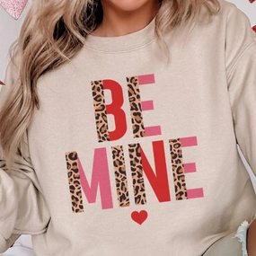 casual and comfortable Set In Sleeve Online Exclusive | Be Mine Cheetah and Color Block Graphic Sweatshirt in Cream