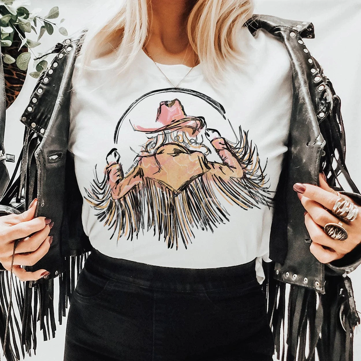 Warm Vest Euro Mood Online Exclusive | Cowgirl with Fringe Graphic Tee in White