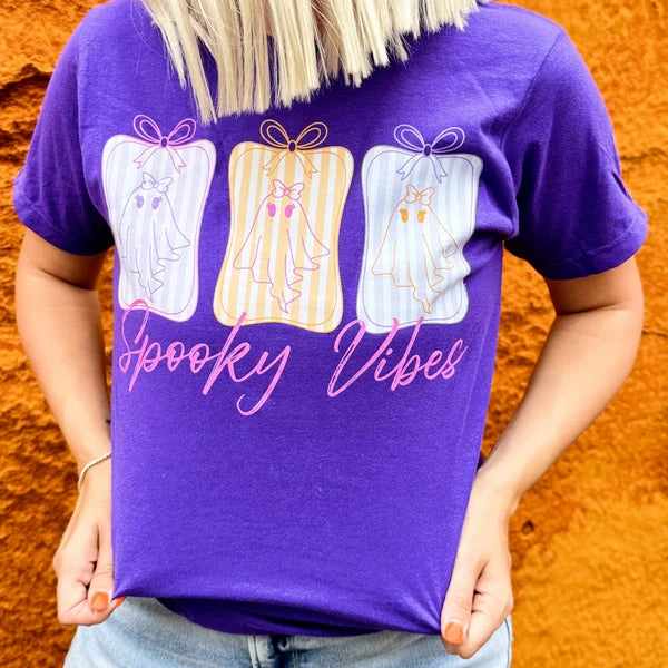 light layering Online Exclusive | Ghost Spooky Vibes Short Sleeve Graphic Tee in Purple