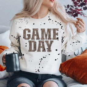 Online Exclusive | Leopard Print Gameday Splatter Paint Graphic Sweatshirt in White WeightlessLayeringPiece