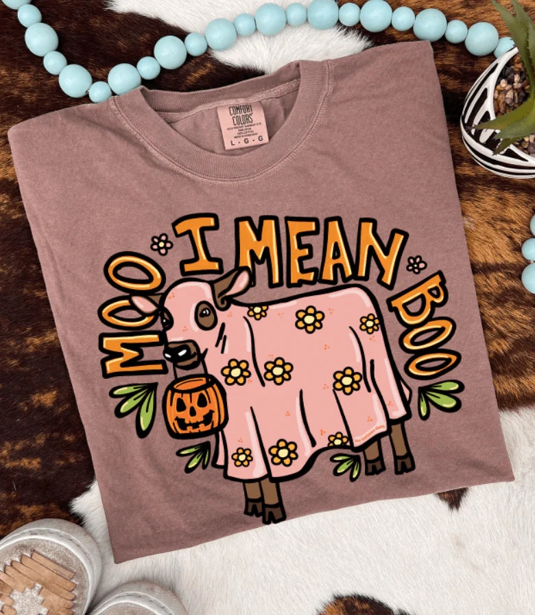 Online Exclusive | Moo I Mean Boo Cow Halloween Graphic on Short Sleeve Comfort Color Tee in Espresso Brown Casual Fit