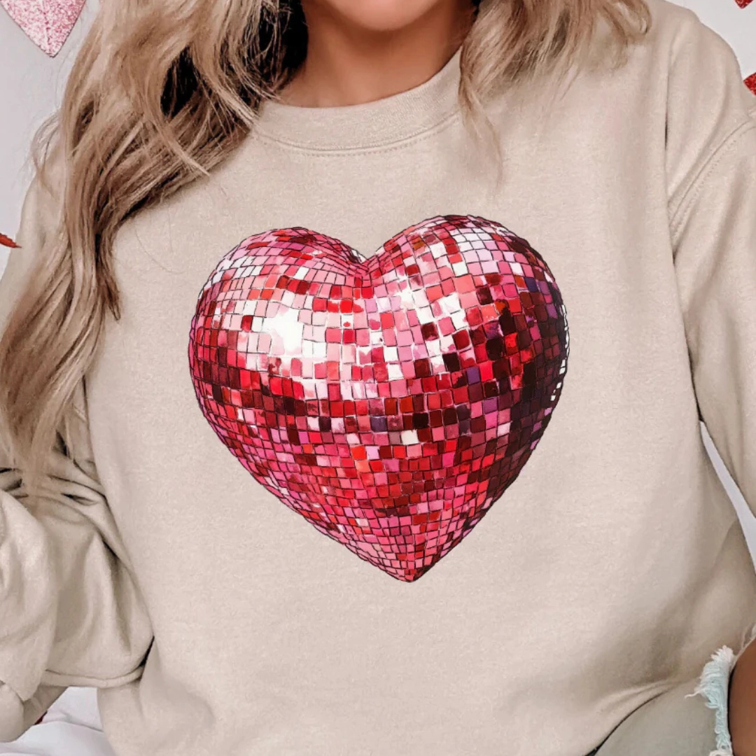 Online Exclusive | Red Disco Ball Heart Graphic Sweatshirt in Cream Relaxed Waist Quick Dry Performance