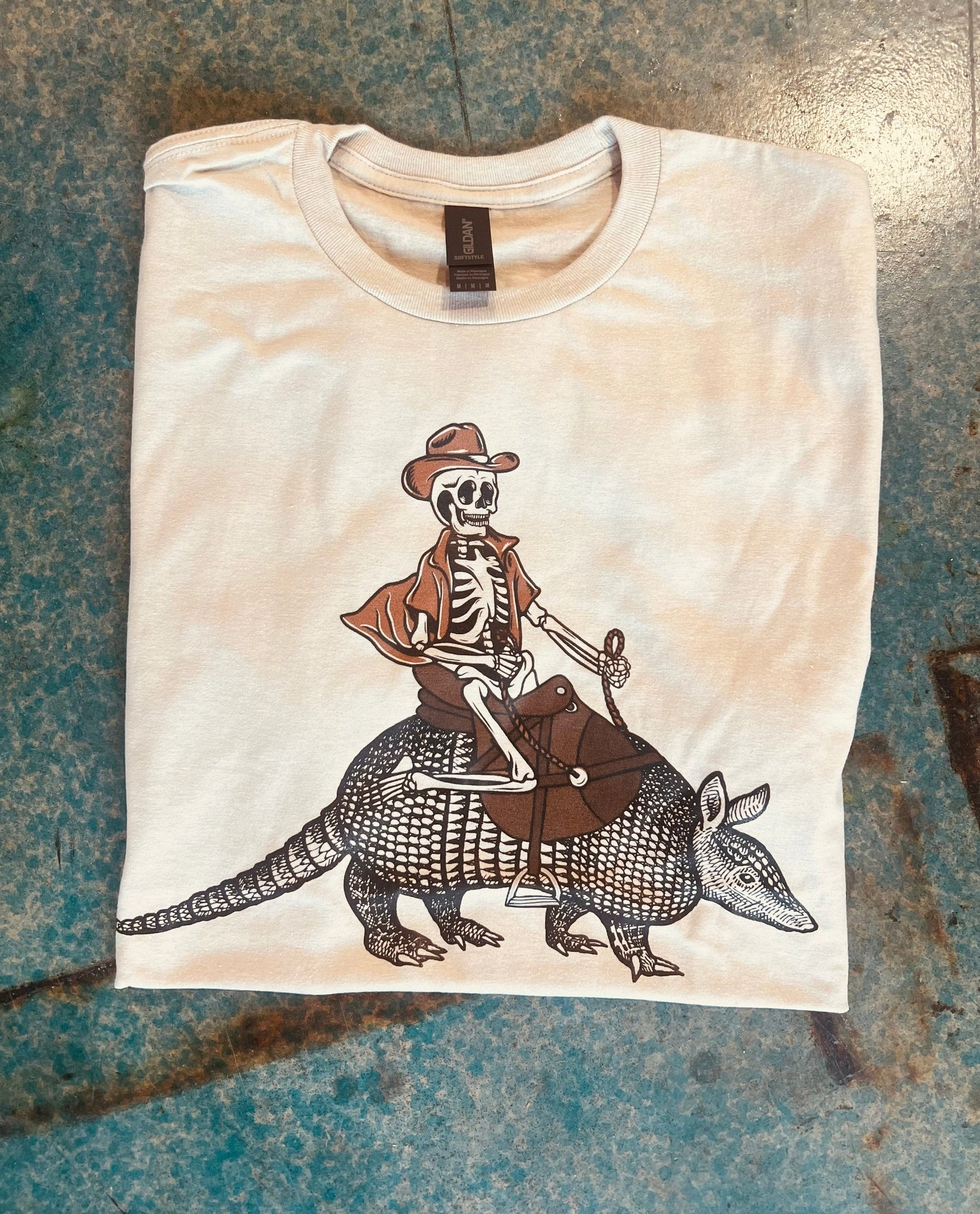Online Exclusive | Skeleton on Armadillo Short Sleeve Graphic Tee in Cream Eye-Catching