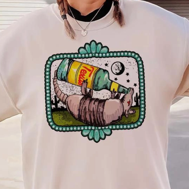 Online Exclusive | Topo Texas Armadillo Long Sleeve Graphic Sweatshirt in Cream Smart Fit