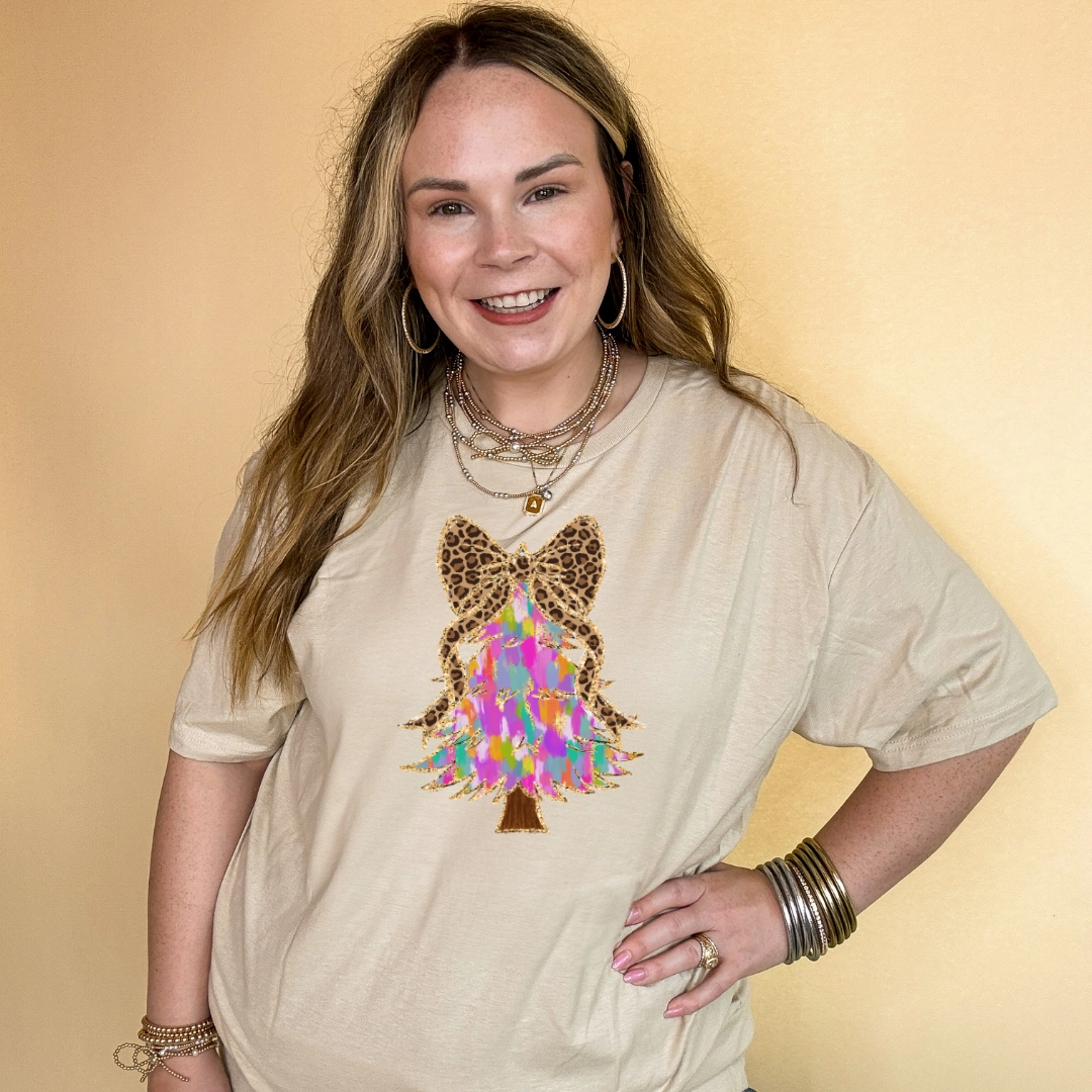 Quick Fit Performance Low Profile Collar Online Exclusive | Watercolor Christmas Tree with Cheetah Print Bow Graphic Tee in Multiple Color Options