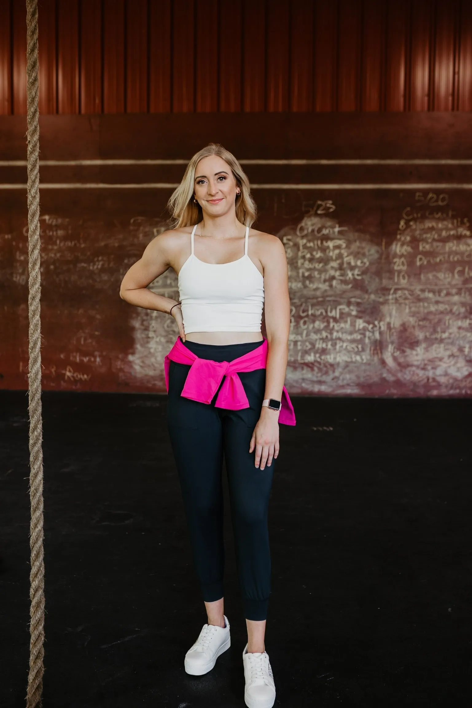 Sporty Tee Ribbed Trim Details Lit & Fit Spaghetti Strap Sports Bra in Off White