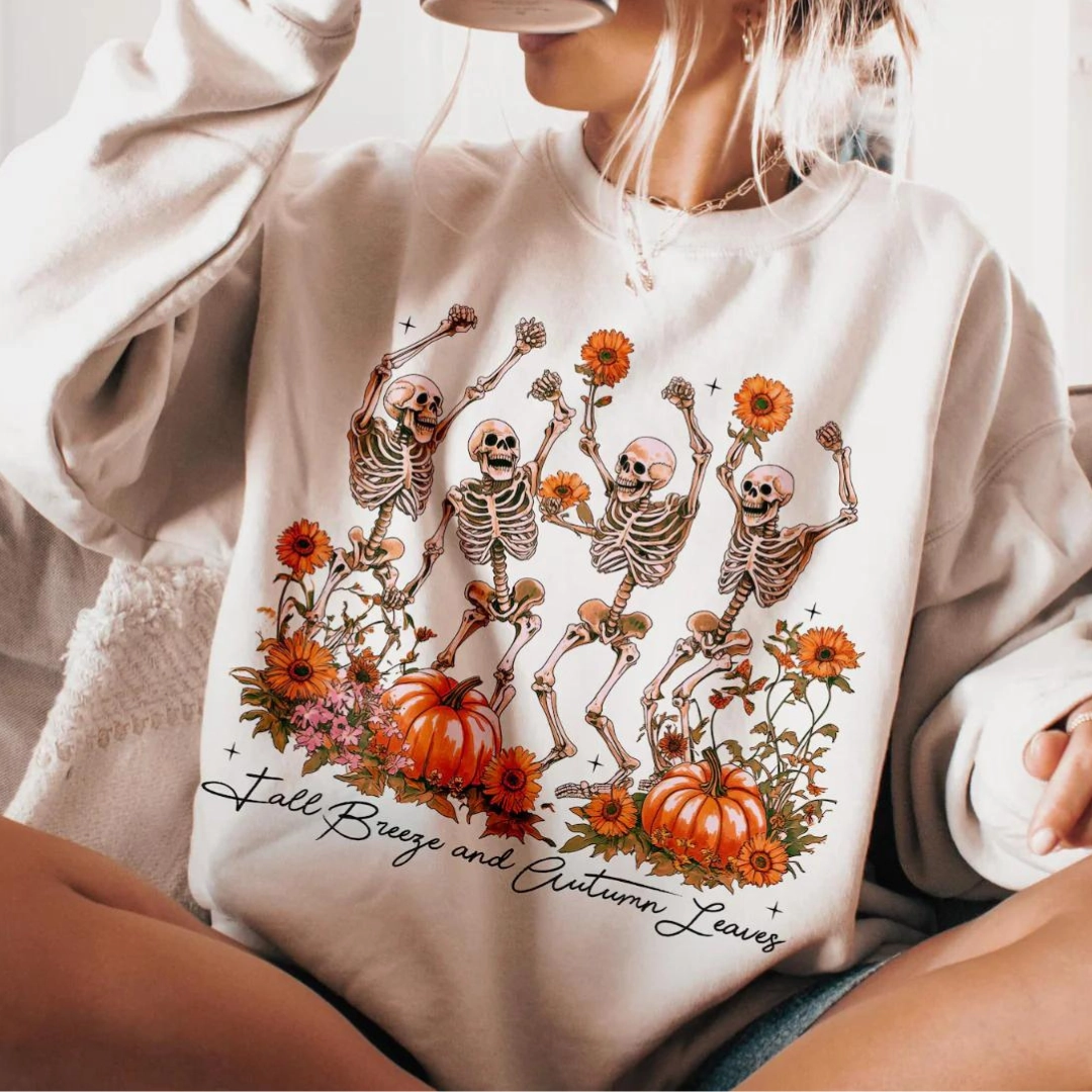 Online Exclusive | Fall Breeze & Autumn Leaves Graphic Sweatshirt in Cream Basic Layer