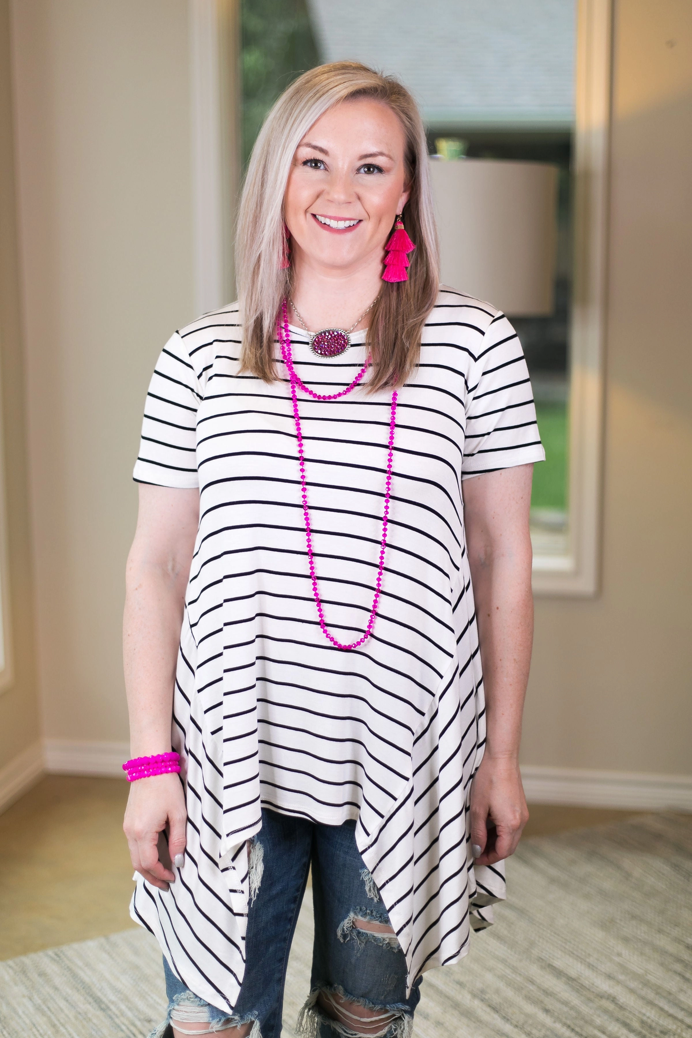 Relaxed Jeans Collapsible Hood Simplified Style Striped Handkerchief Tunic Top in Ivory