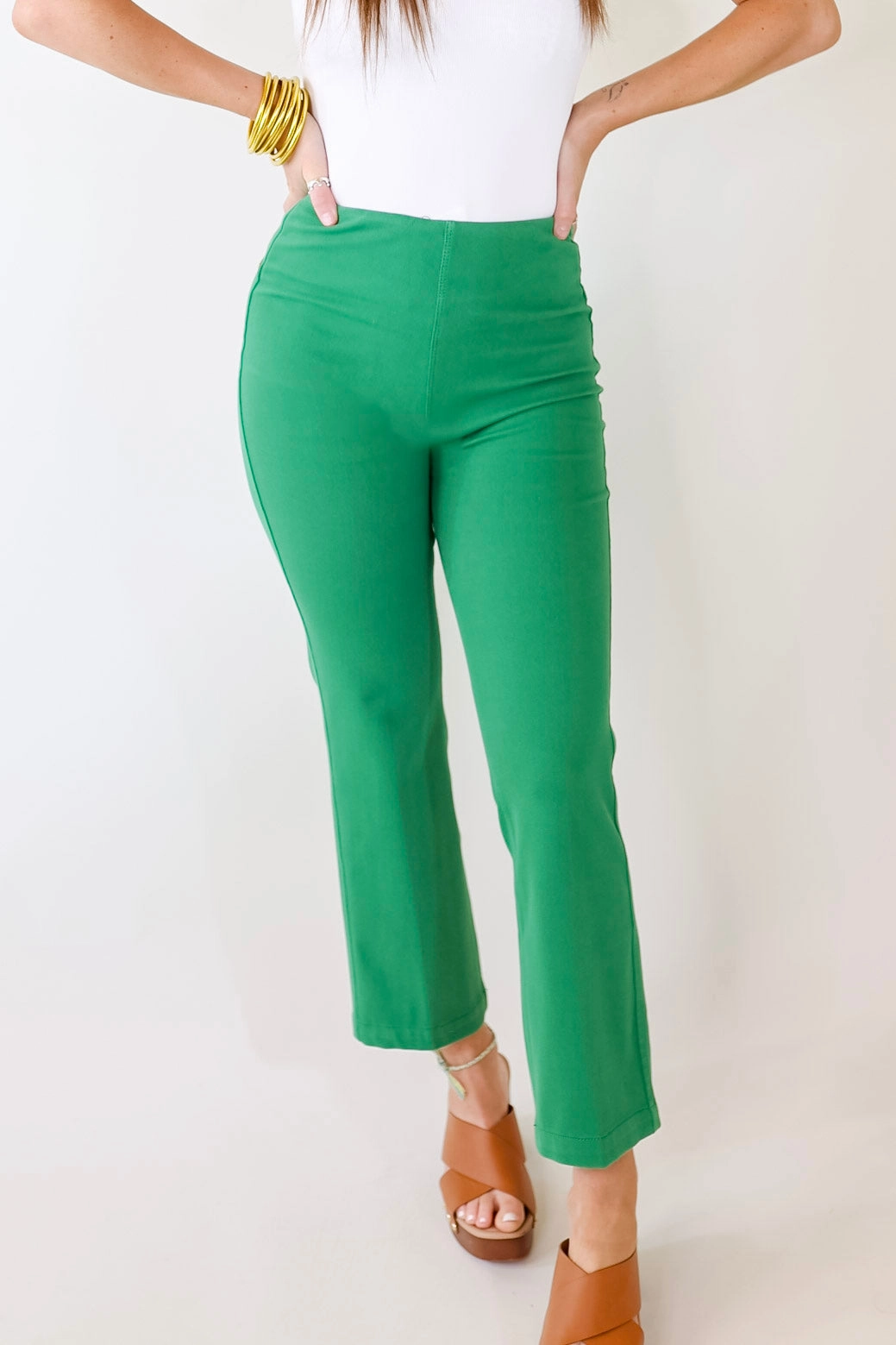NonRestrictiveSilhouette Lyss?? | Denim Baby Bootcut Ankle Pants in Lily Pad Green