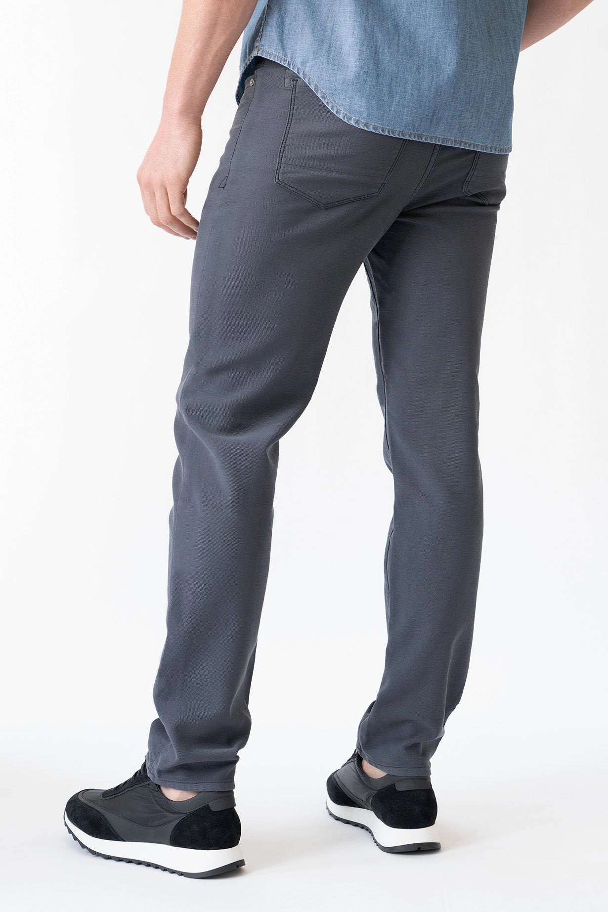 Slim Comfort Jean - Washed Black Elegant Urban Explorer Athlete Fit