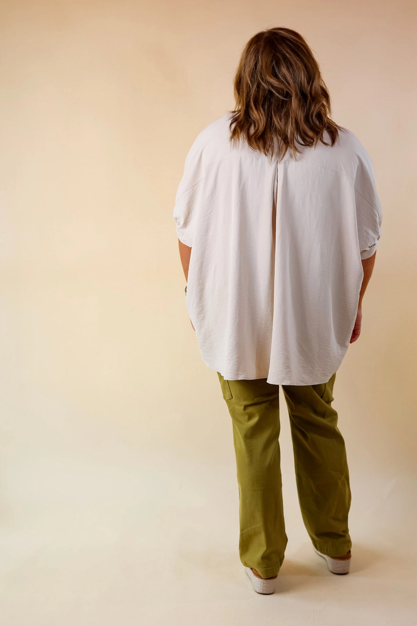 QuickRelease Fastener City Lifestyle Button Up Half Sleeve Poncho Top in Cream