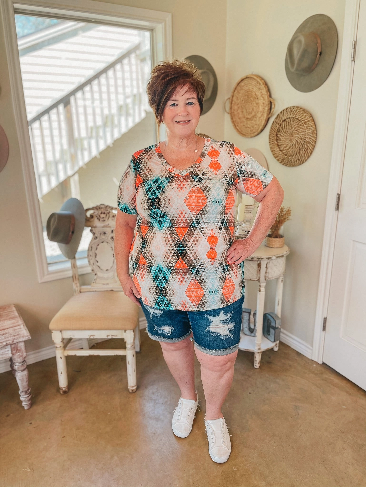 Vision Fit Low Care Last Chance Small | Keep Things Simple Aztec V Neck Tee in Mint and Orange