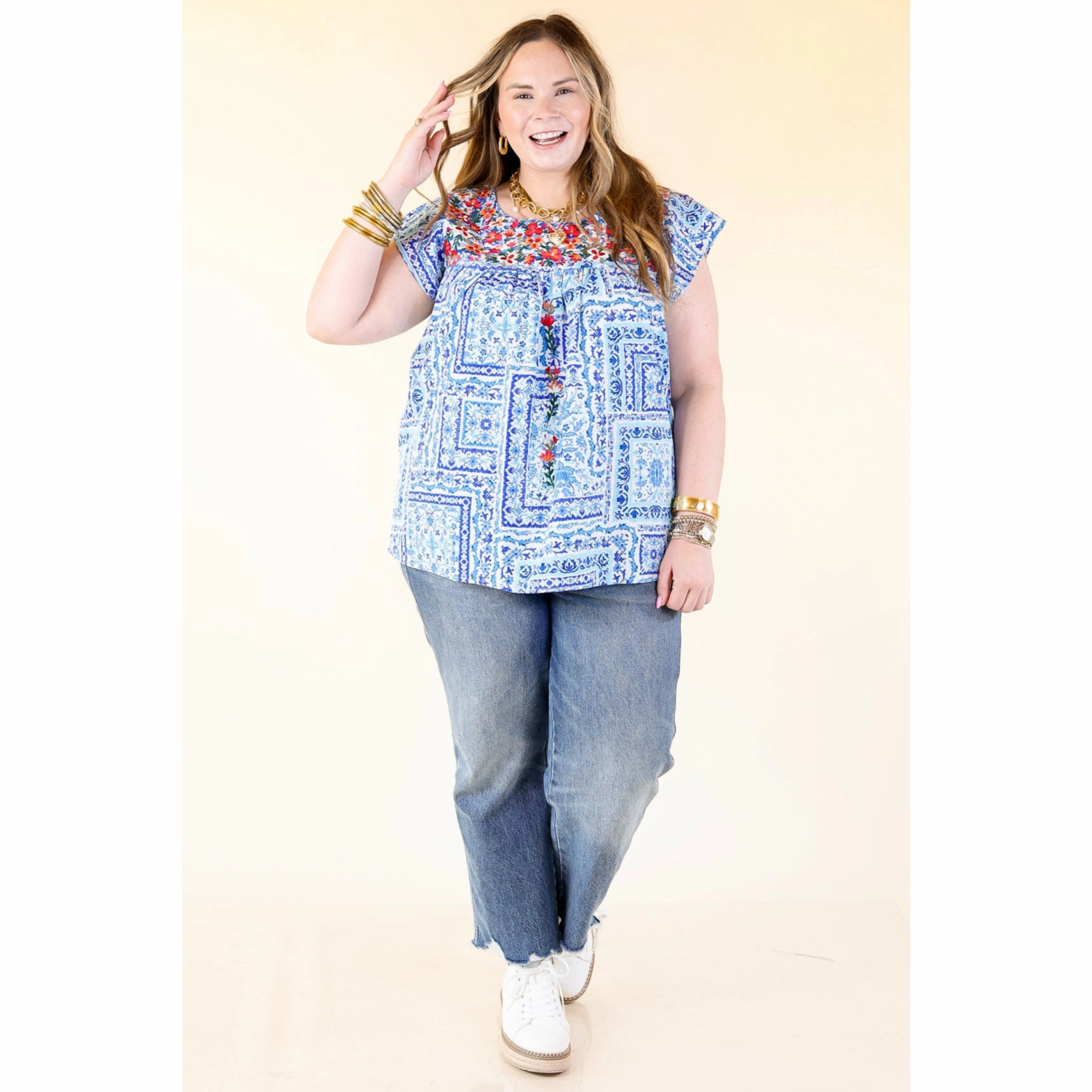 Lajitas Lady Floral Embroidered Babydoll Top in Blue and White Multi Pocket Utility